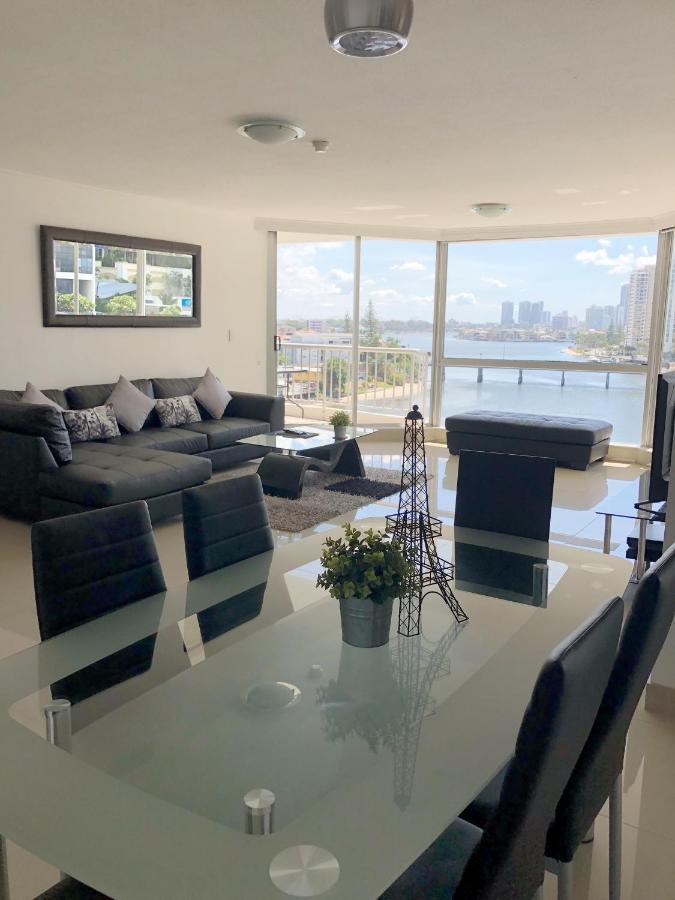 Two-Bedroom Deluxe Apartment