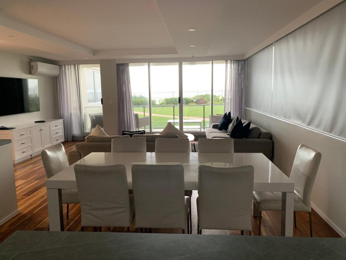 Deluxe Three-Bedroom Apartment,683407128:JPEG