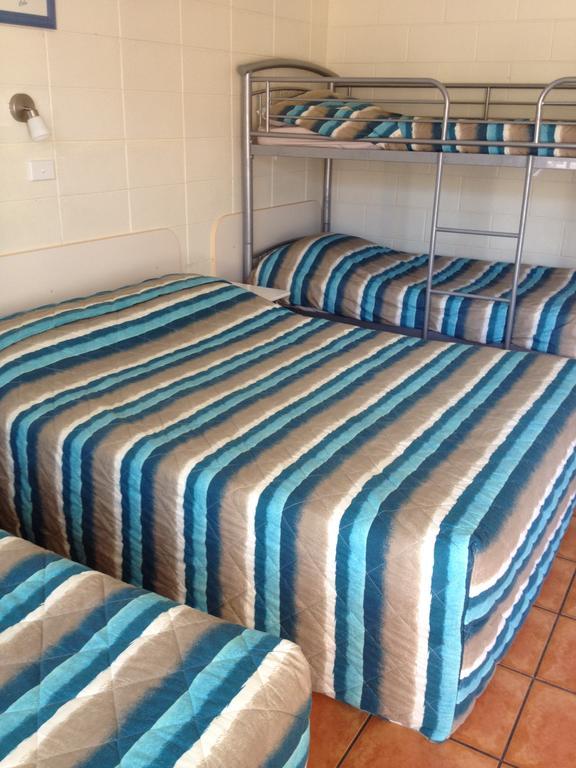 Large Family Room,692559246:JPEG