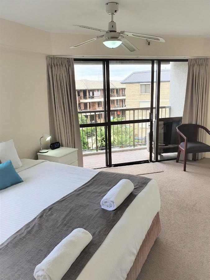 Two Bedroom Low Floor Ocean View Apartment