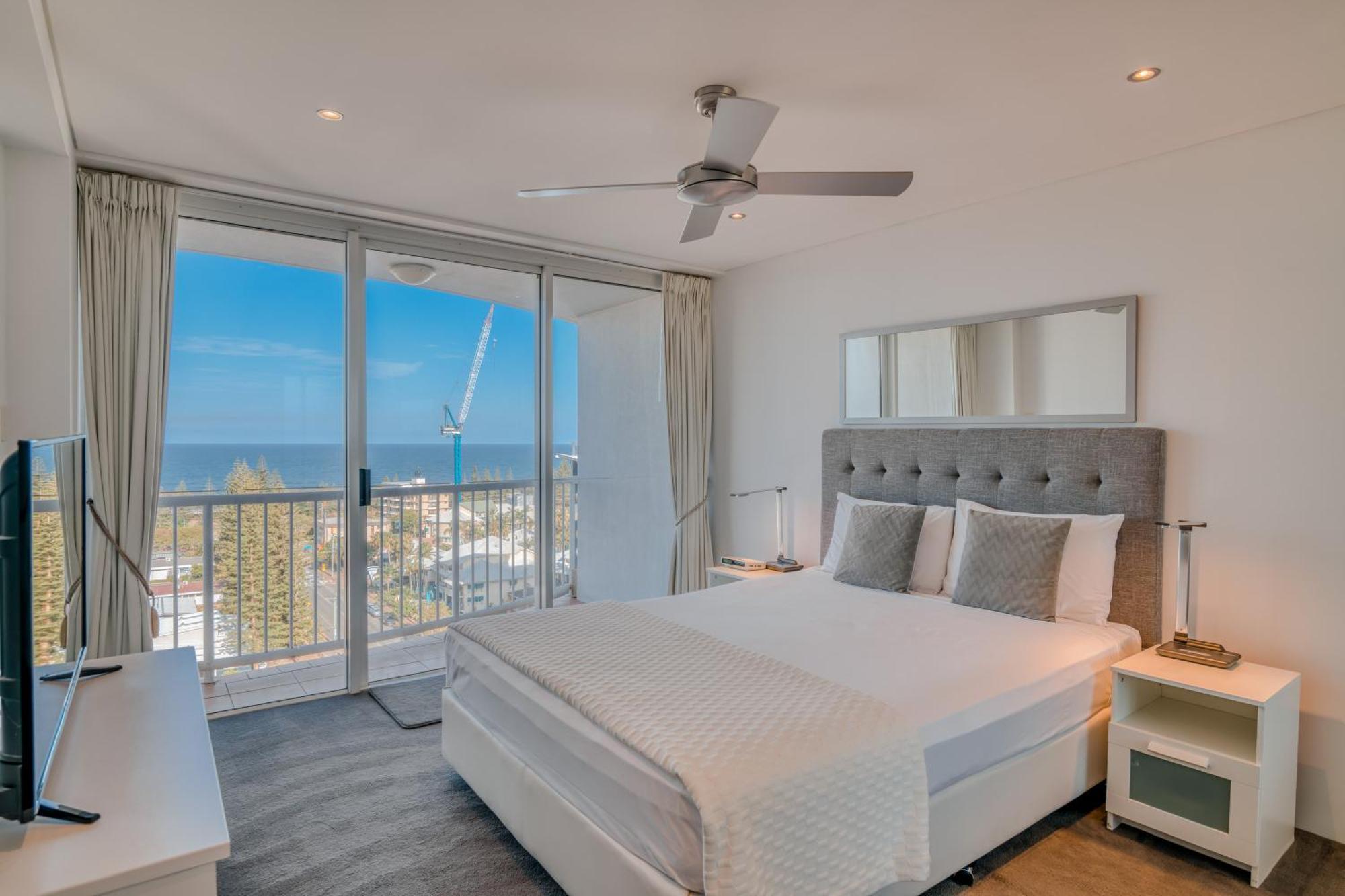 Superior One-Bedroom Apartment Ocean View