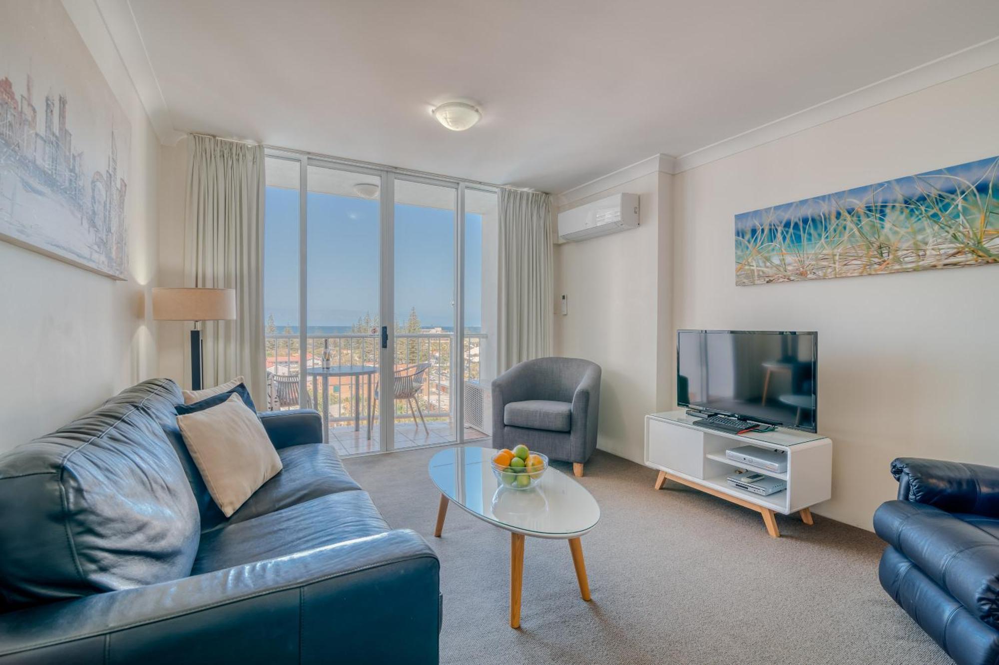 Superior One-Bedroom Apartment Ocean View
