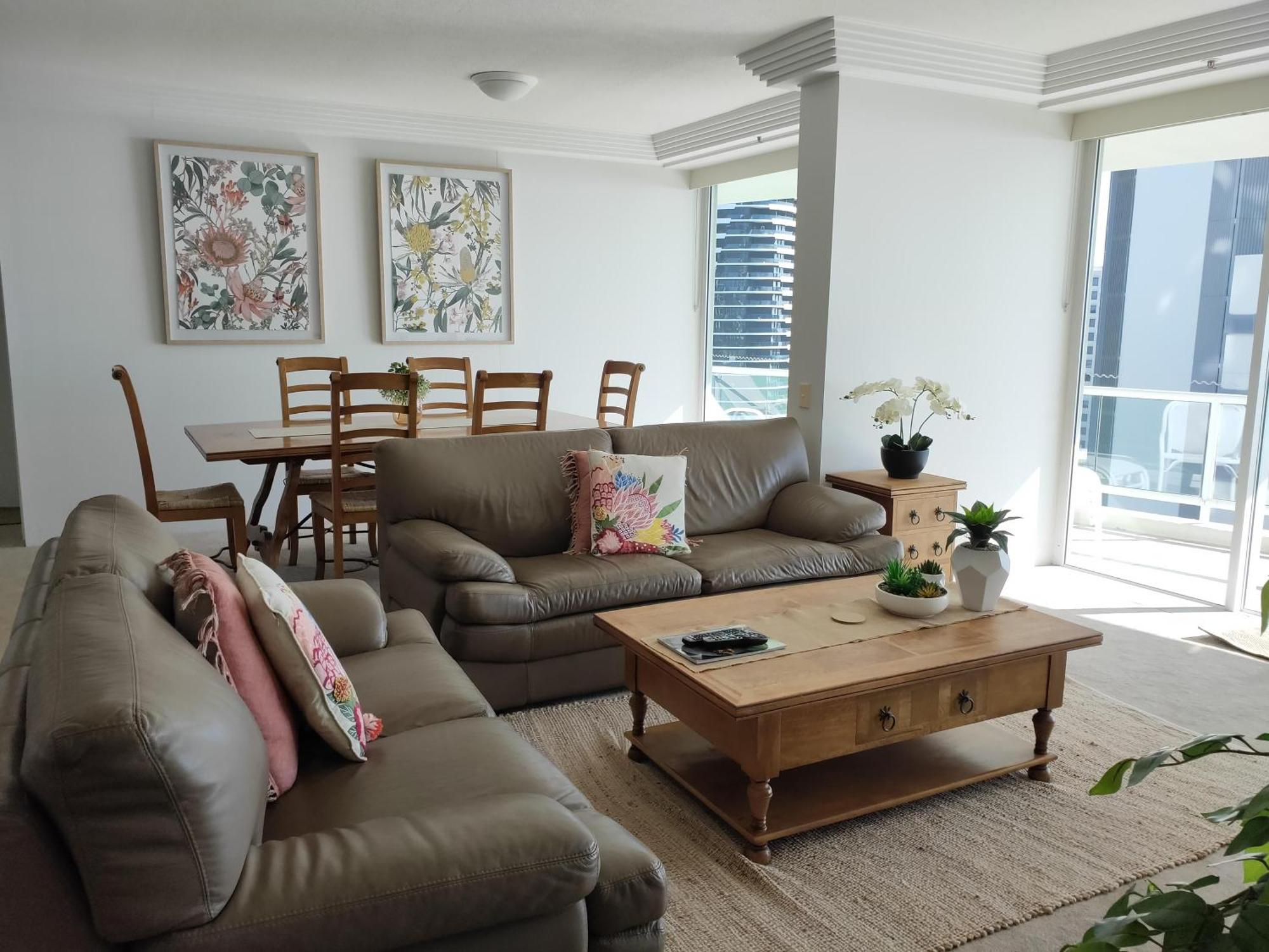 Superior One-Bedroom Apartment Ocean View on High Floor No Air Conitioning