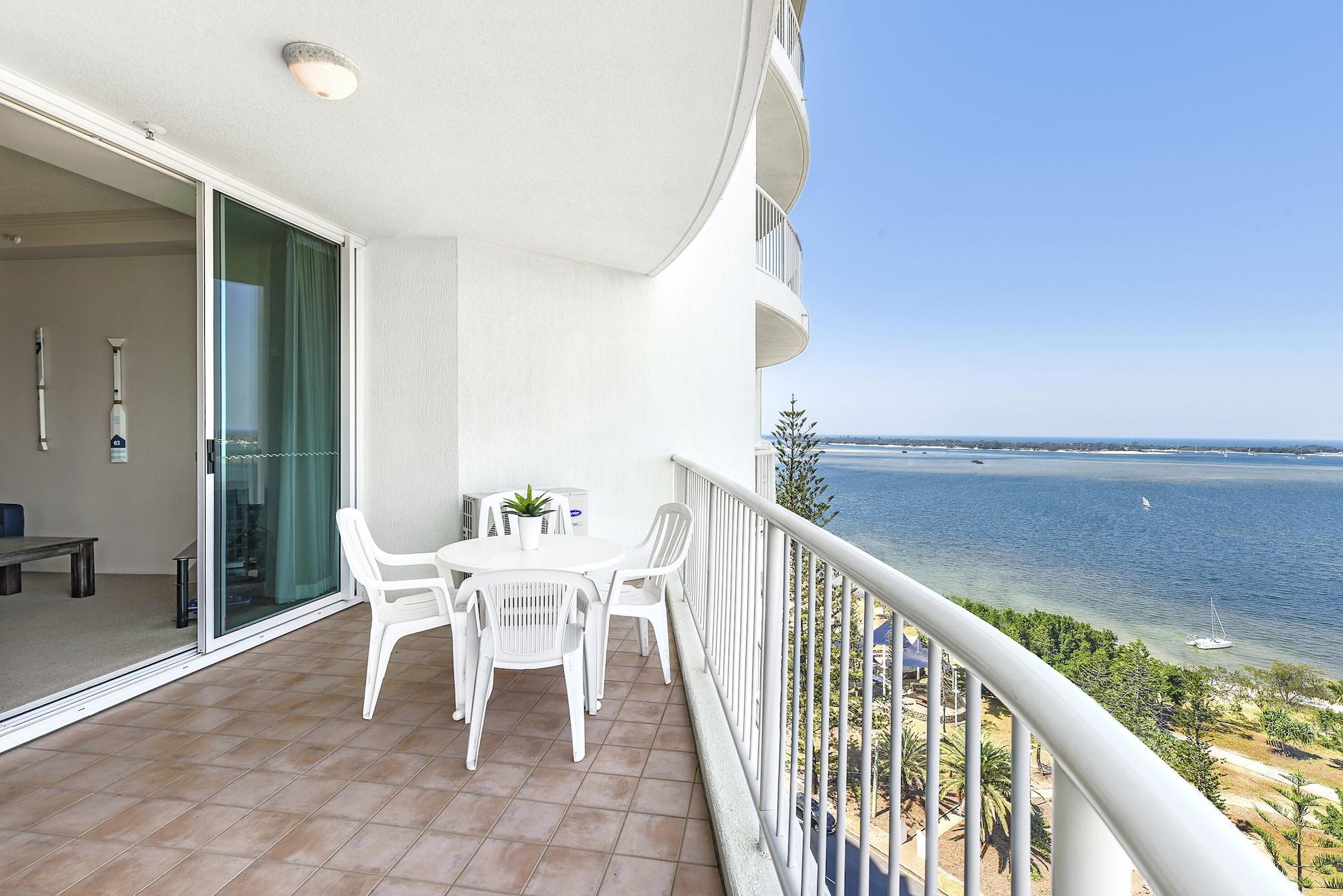 Standard Two-Bedroom Apartment Water View