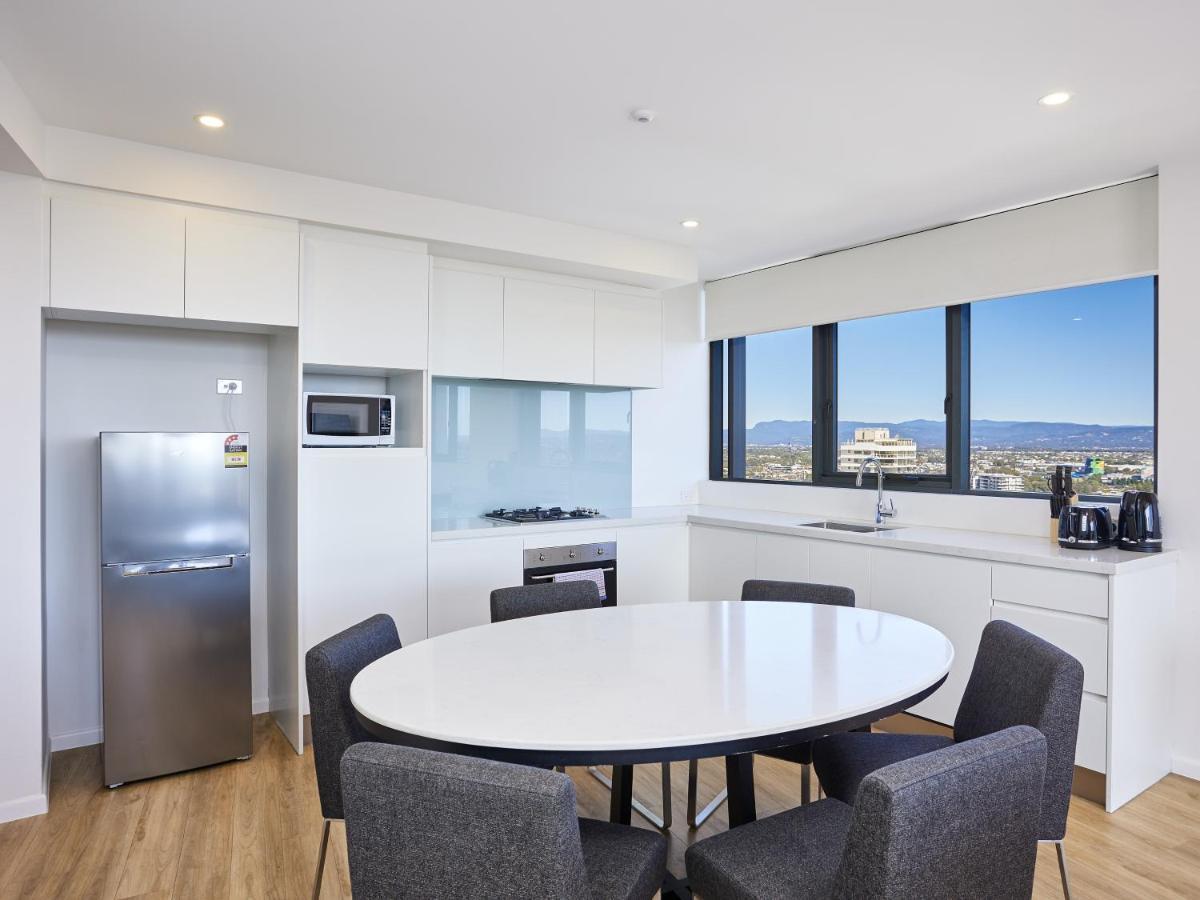 Three-Bedroom Apartment,1247801455:JPEG