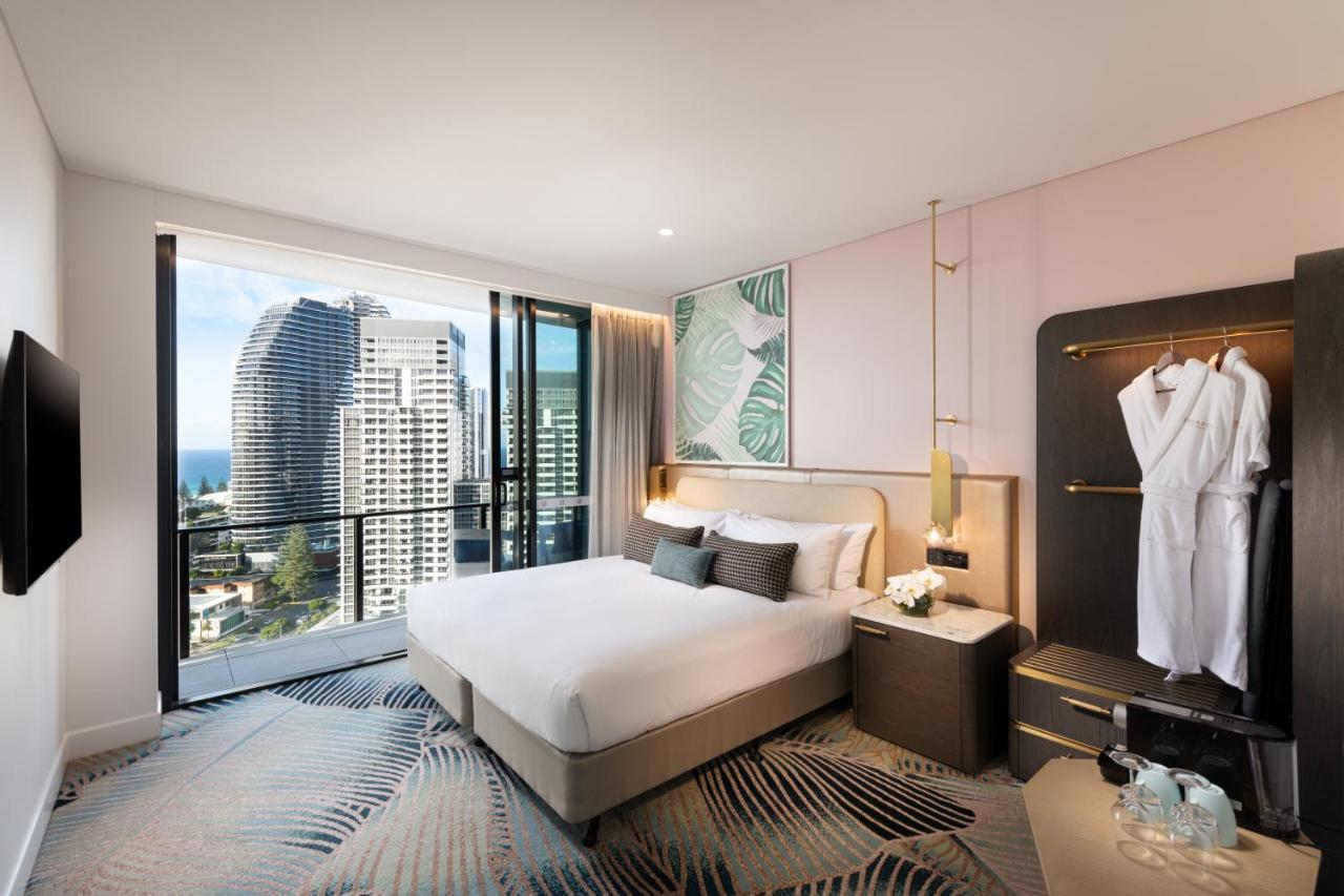 Executive King Accessible Includes Executive Lounge Access