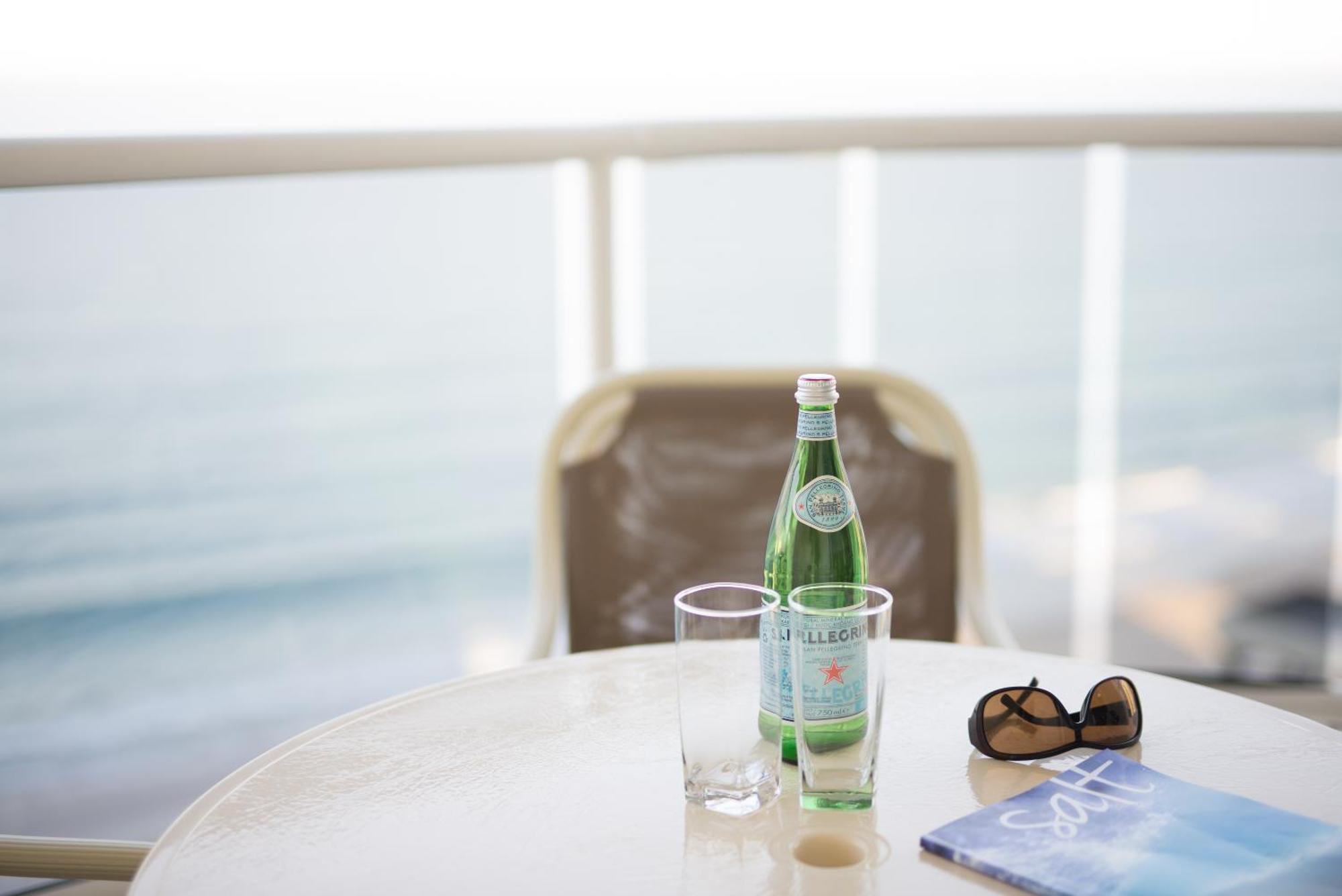 One-Bedroom Apartment with Ocean View,1277312512:JPEG