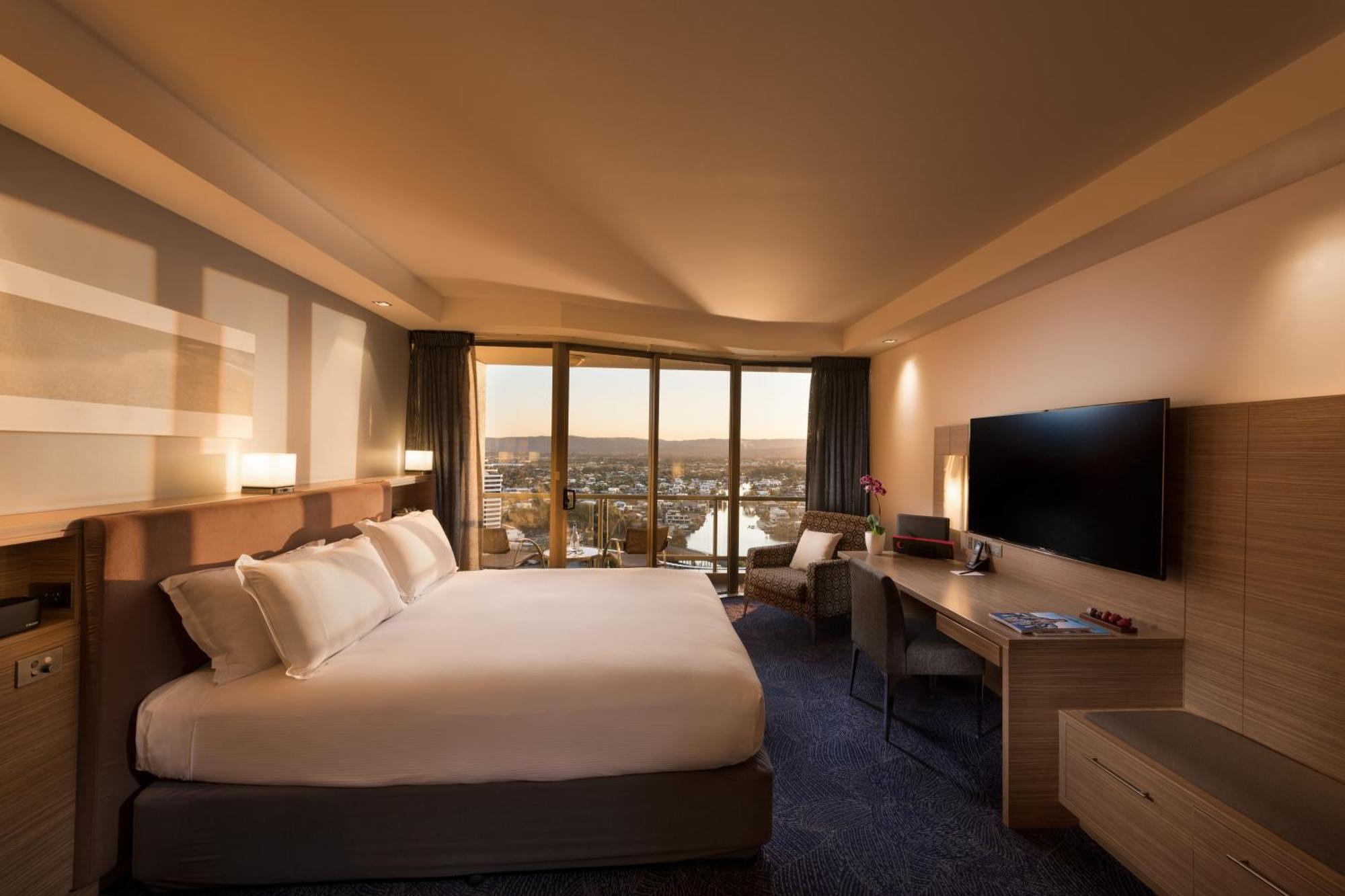 Classic King Room with City View and One King Bed,1277460100:JPEG