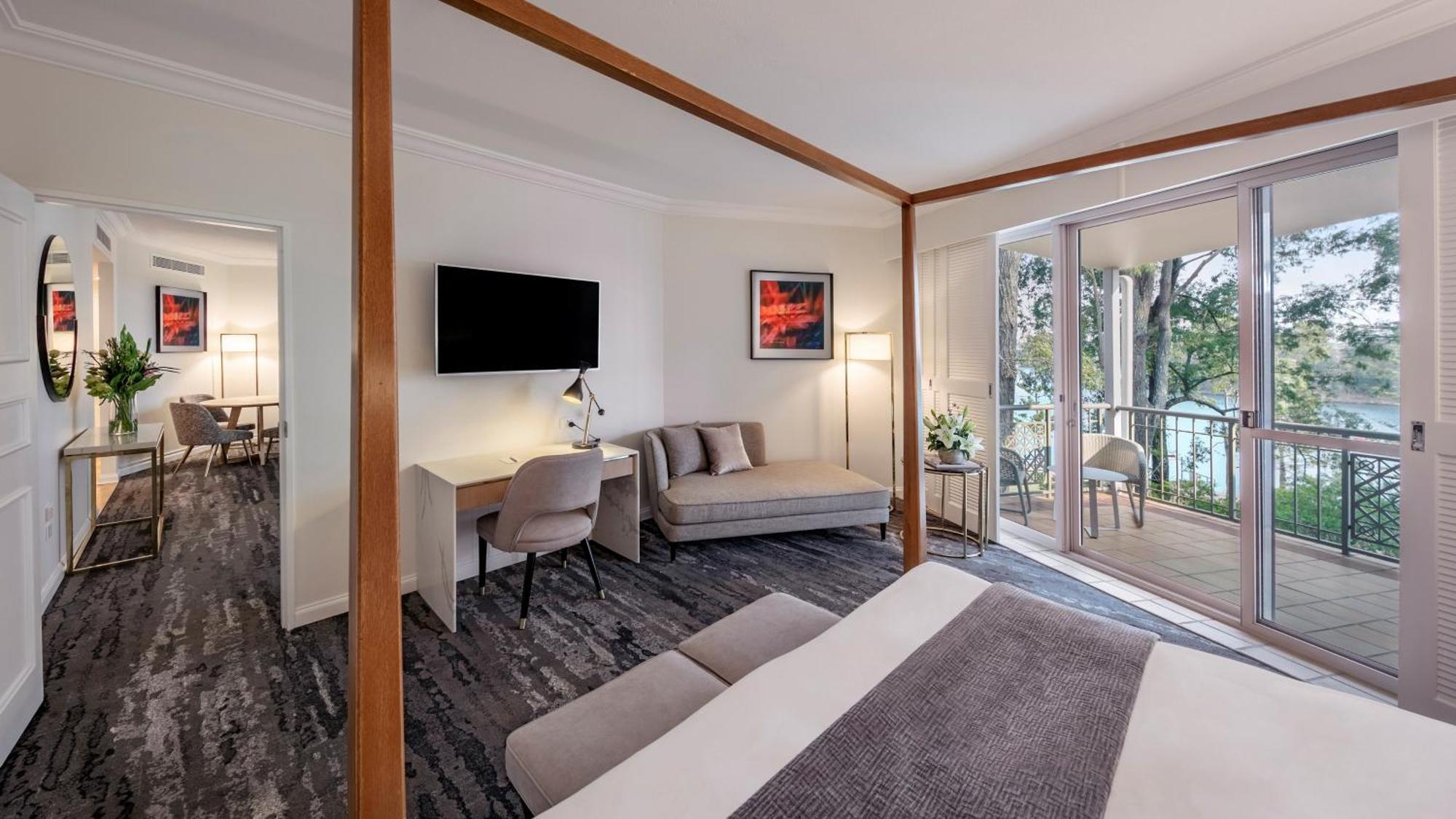 King Suite Marina View
