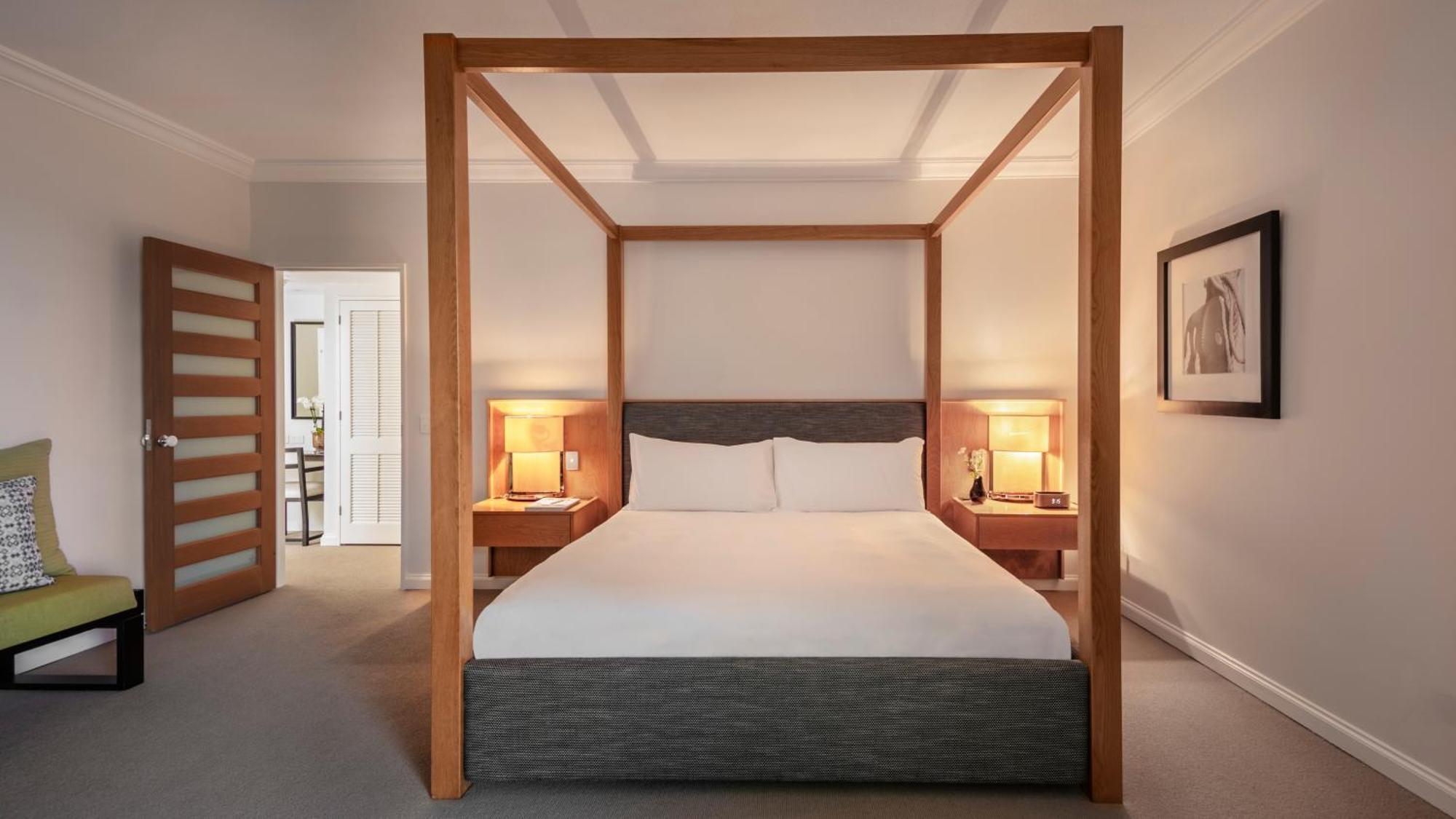 Manor Suite