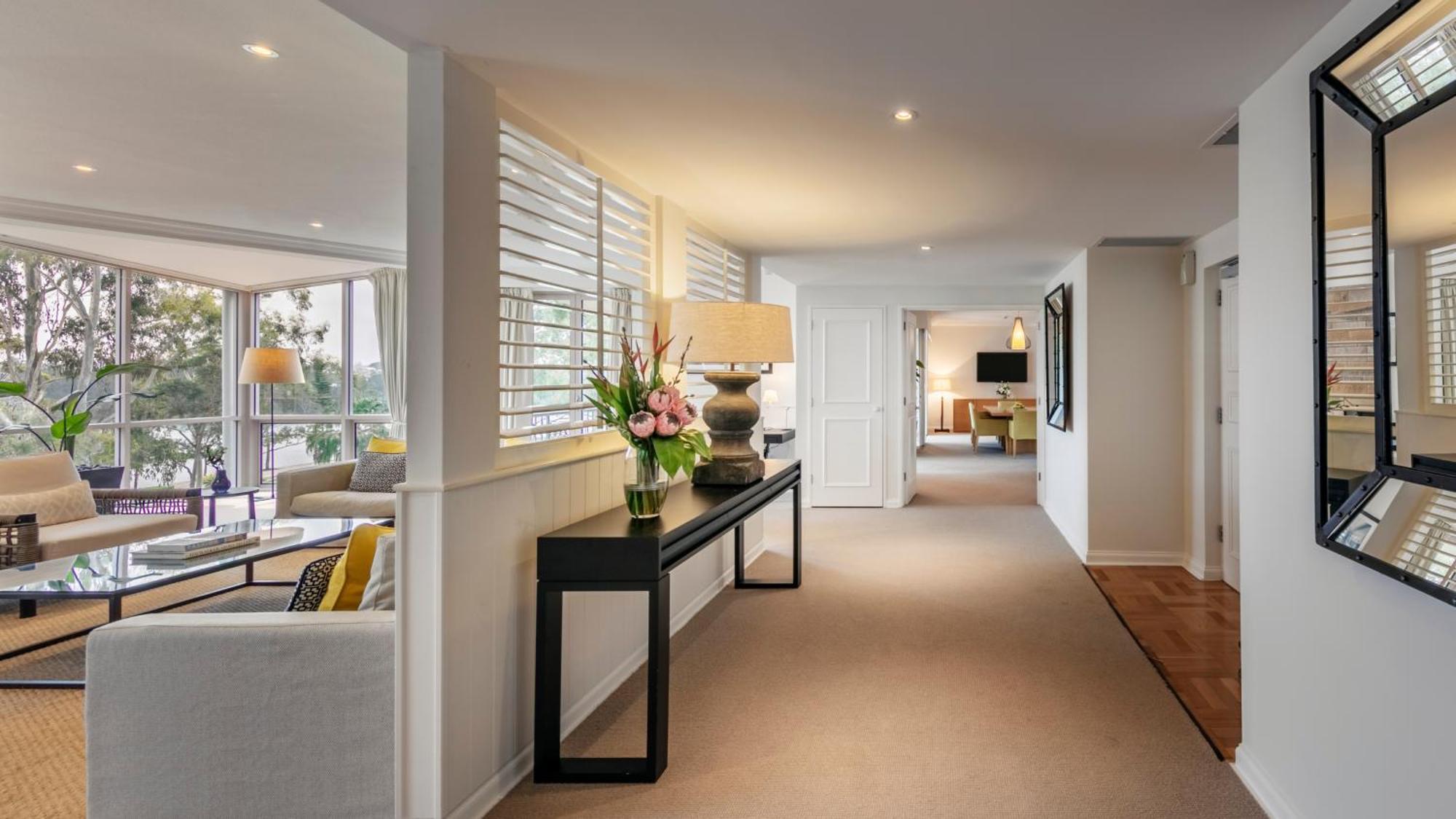Manor Suite
