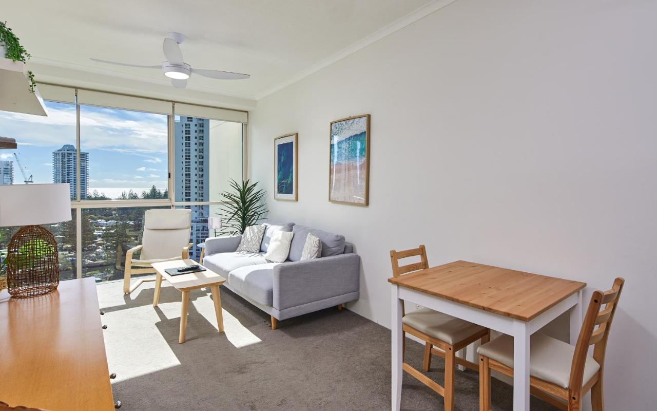 One-Bedroom Apartment with Ocean View