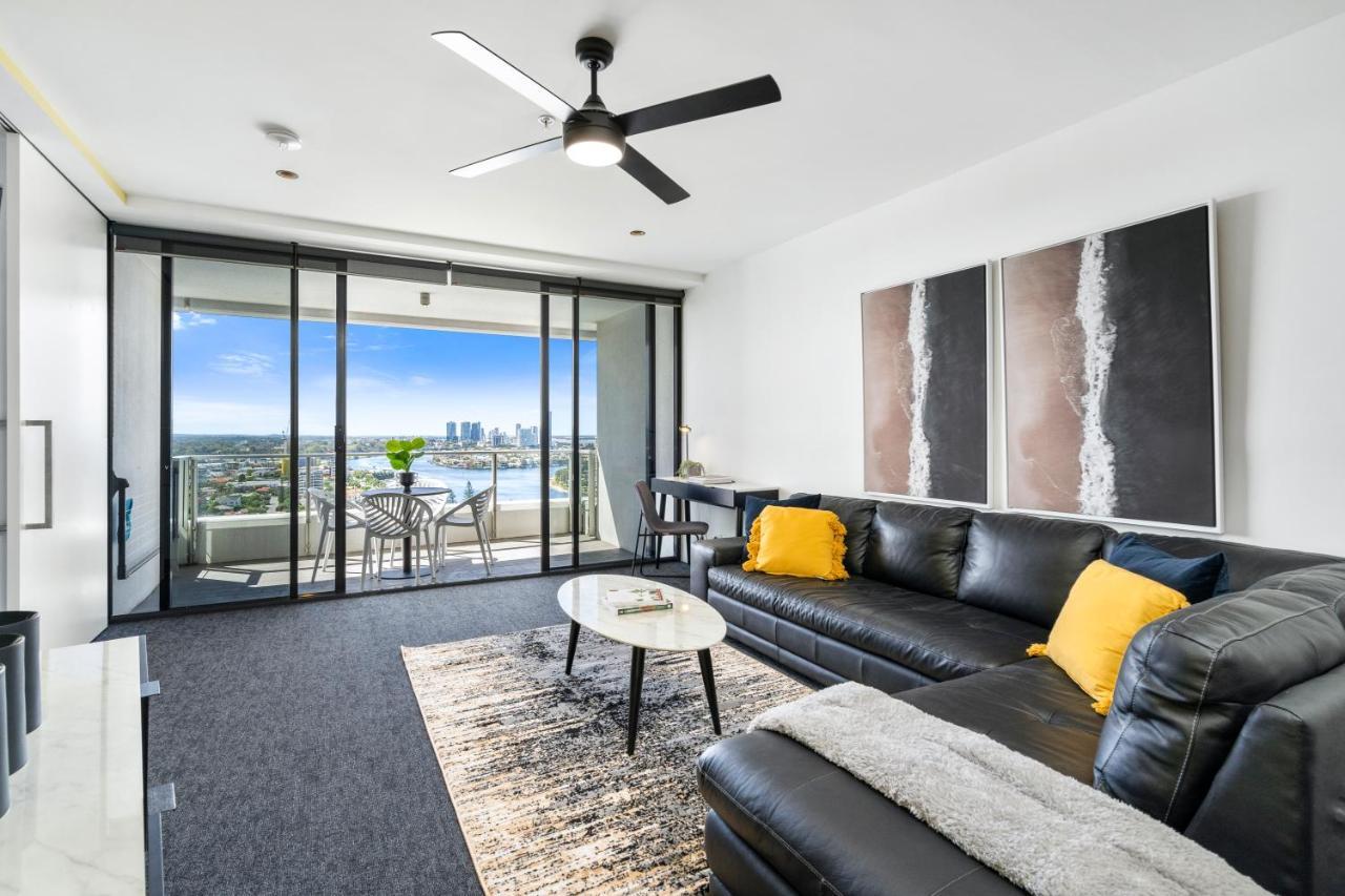 Converted 2 Bed 1 Bath River View