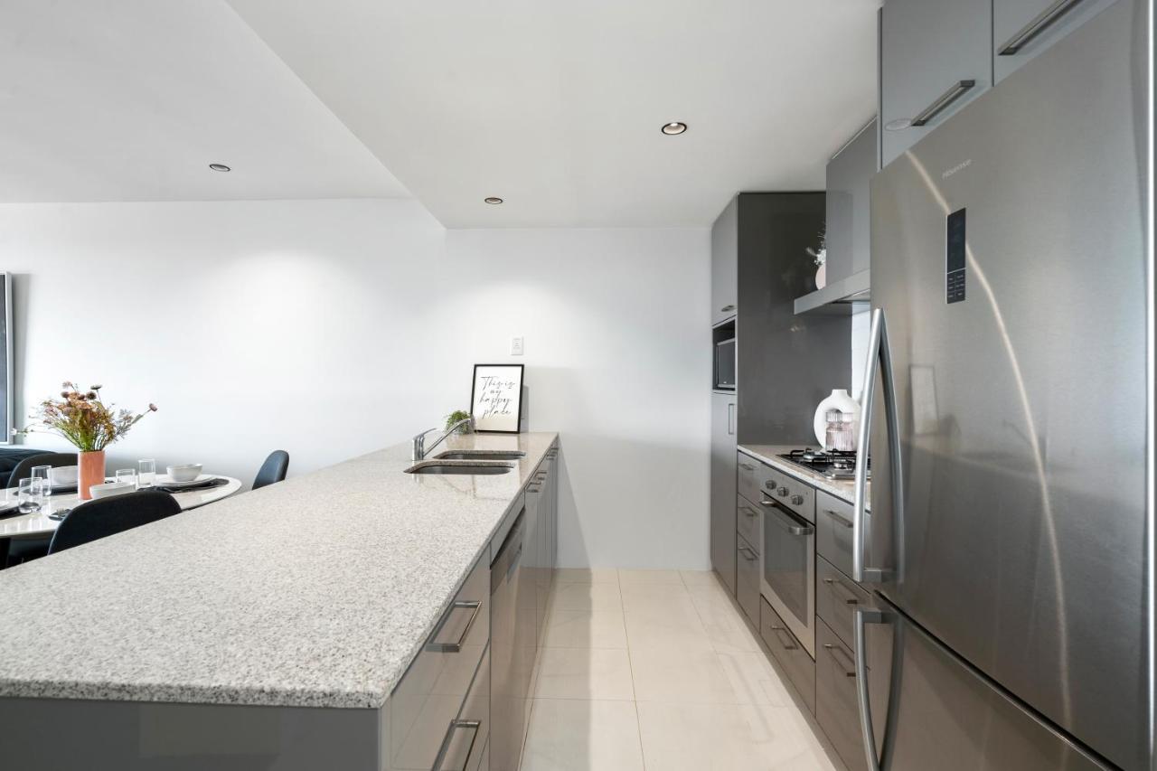 Converted 2 Bed 1 Bath River View