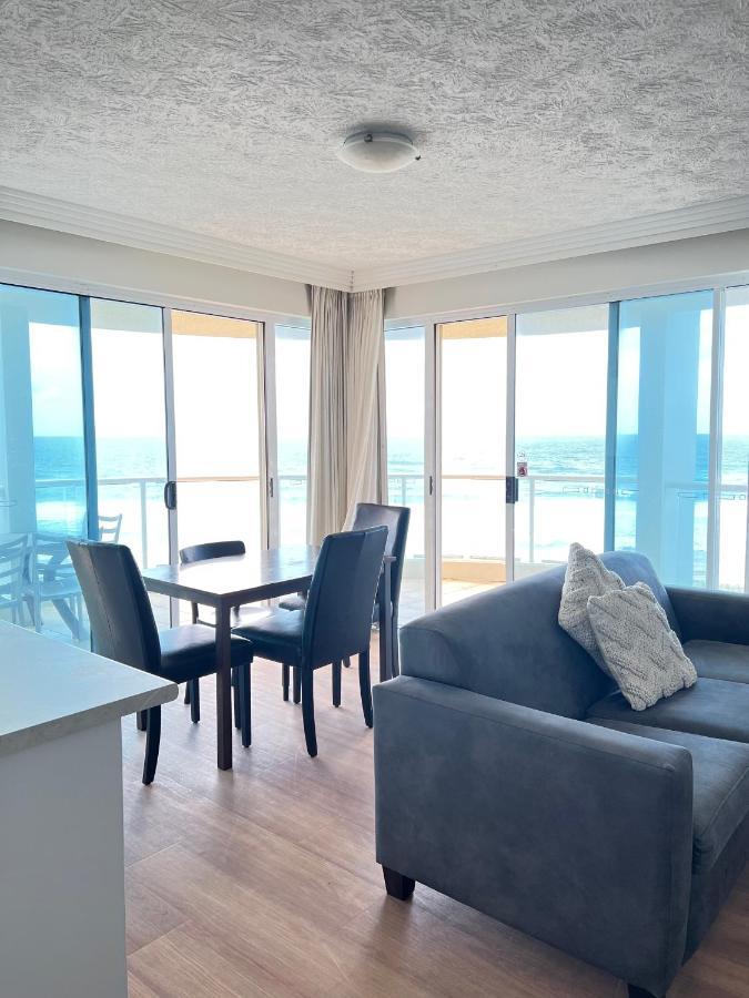 Deluxe Two-Bedroom Apartment Ocean View