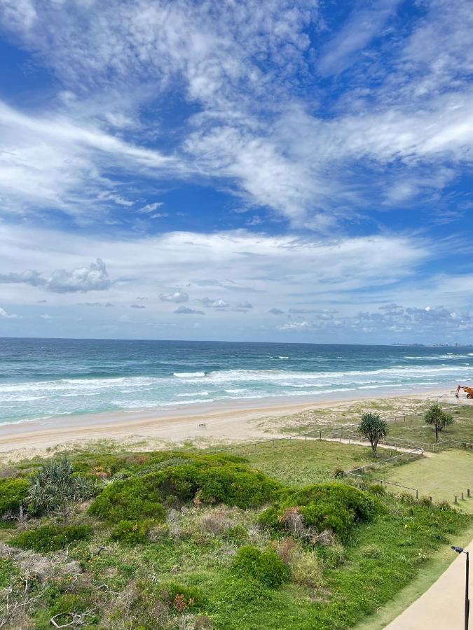 Deluxe Two-Bedroom Apartment Ocean View