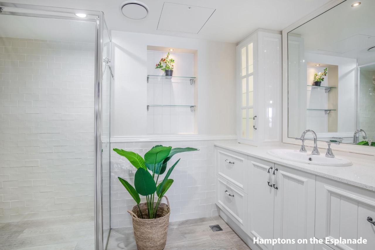 Two-Bedroom Apartment Ocean View