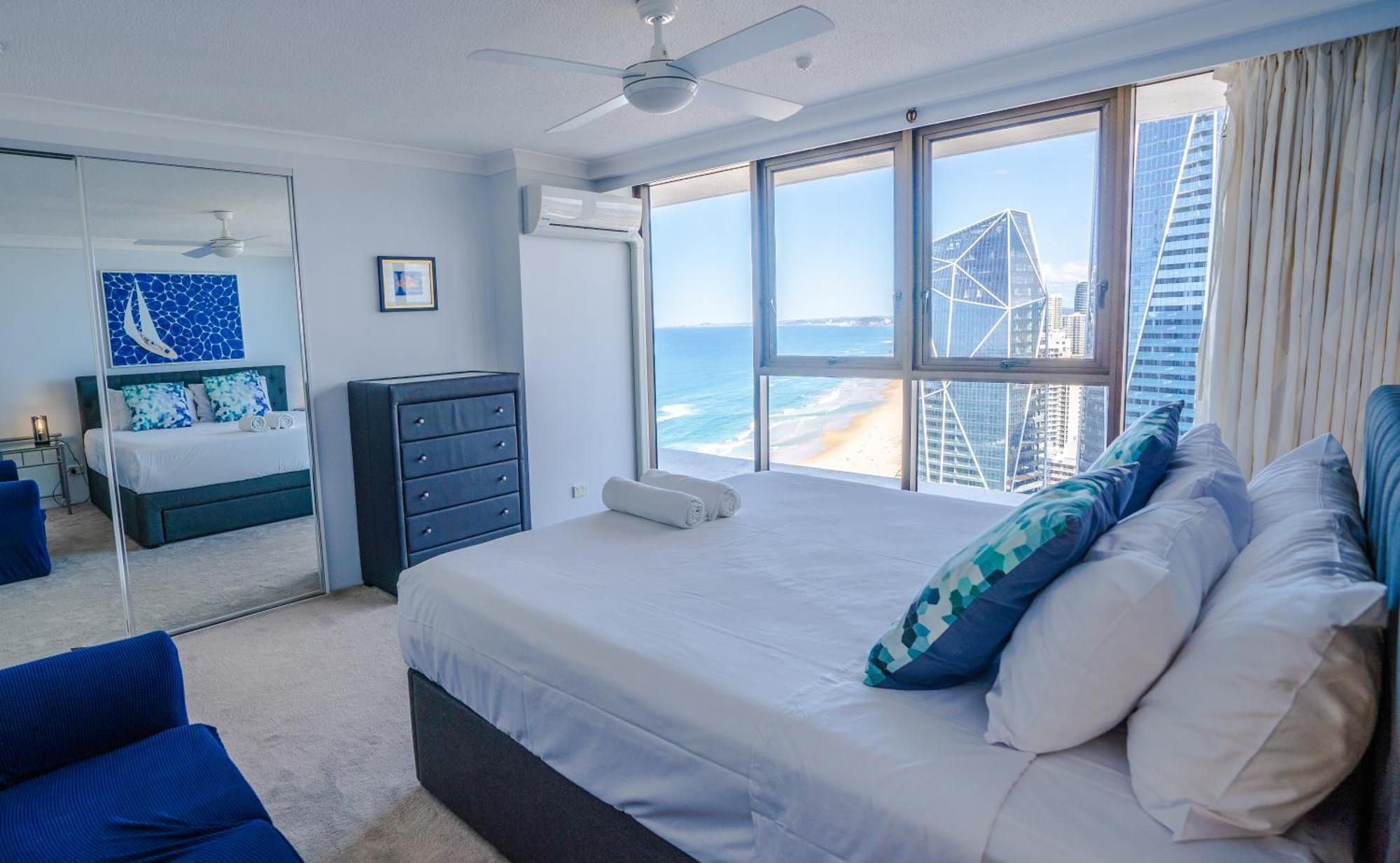 Three-Bedroom Sub Penthouse Apartment Ocean Front
