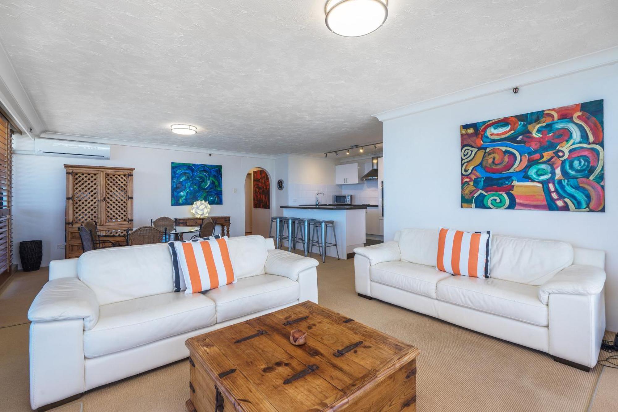 Deluxe Three-Bedroom Apartment Ocean Front