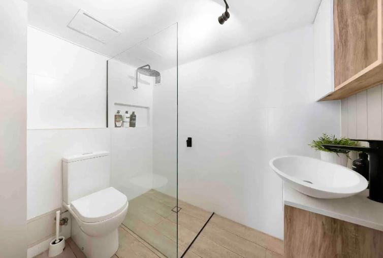 Two-Bedroom Deluxe Apartment Balcony