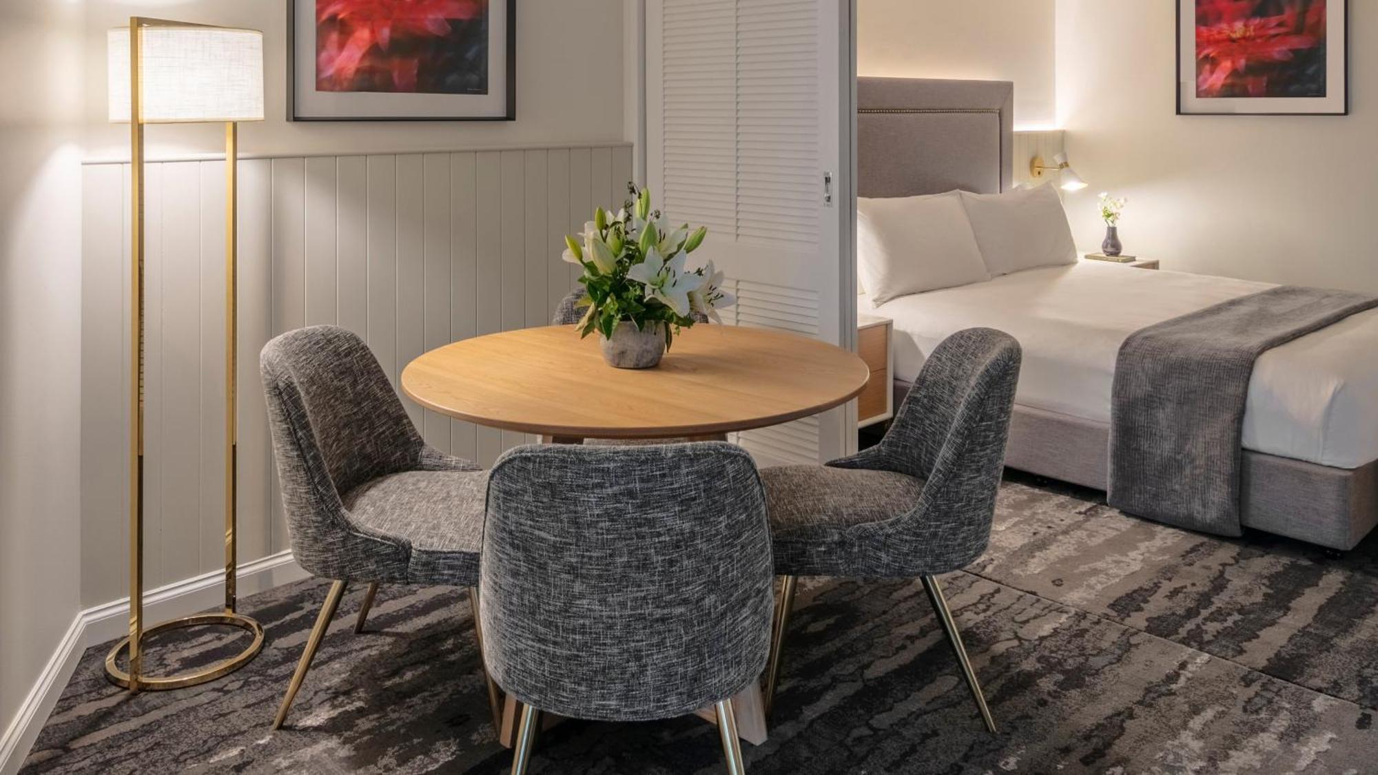 Queenslander Suite Club Lounge Access