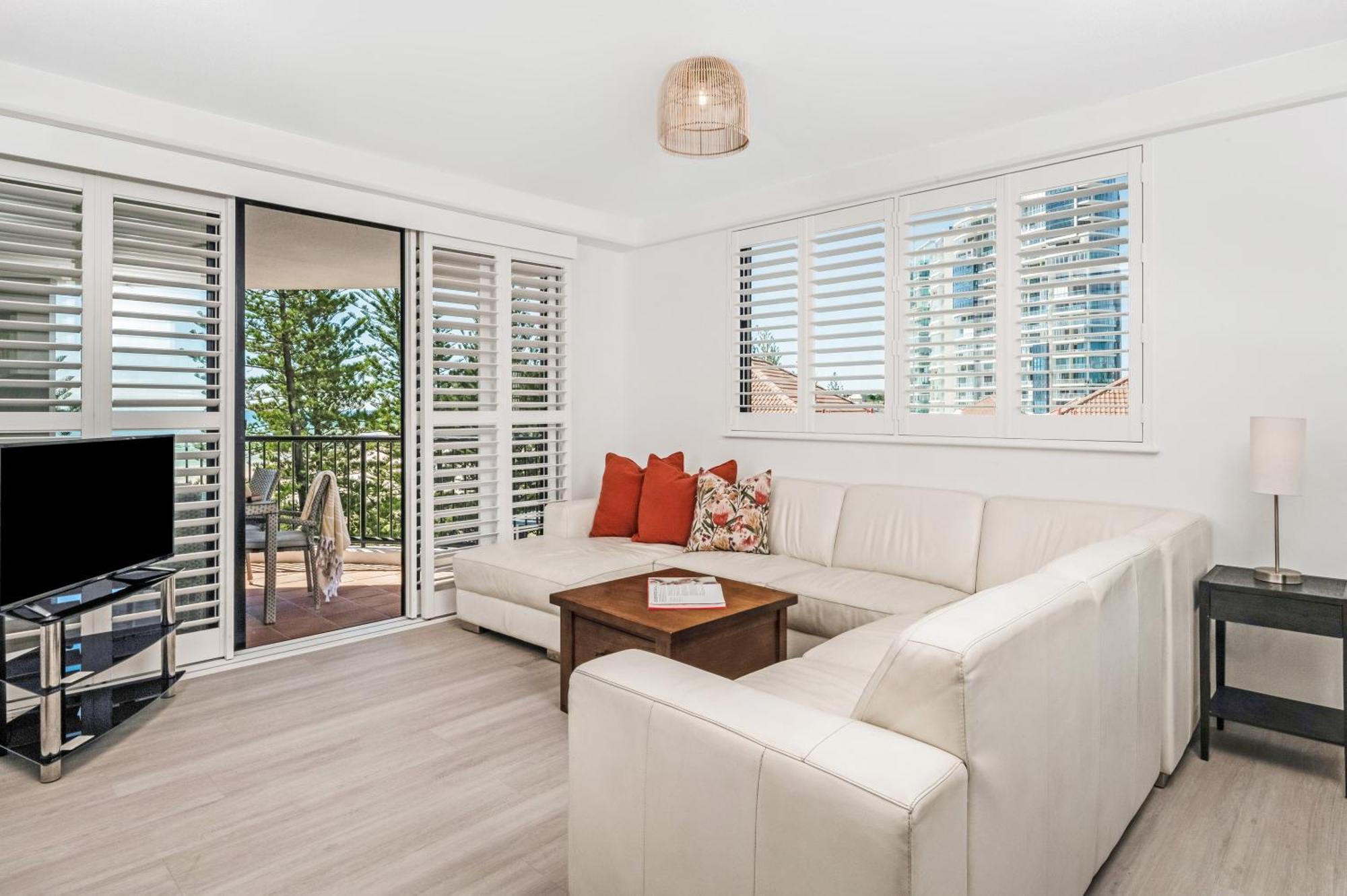 Three-Bedroom Apartment Ocean View