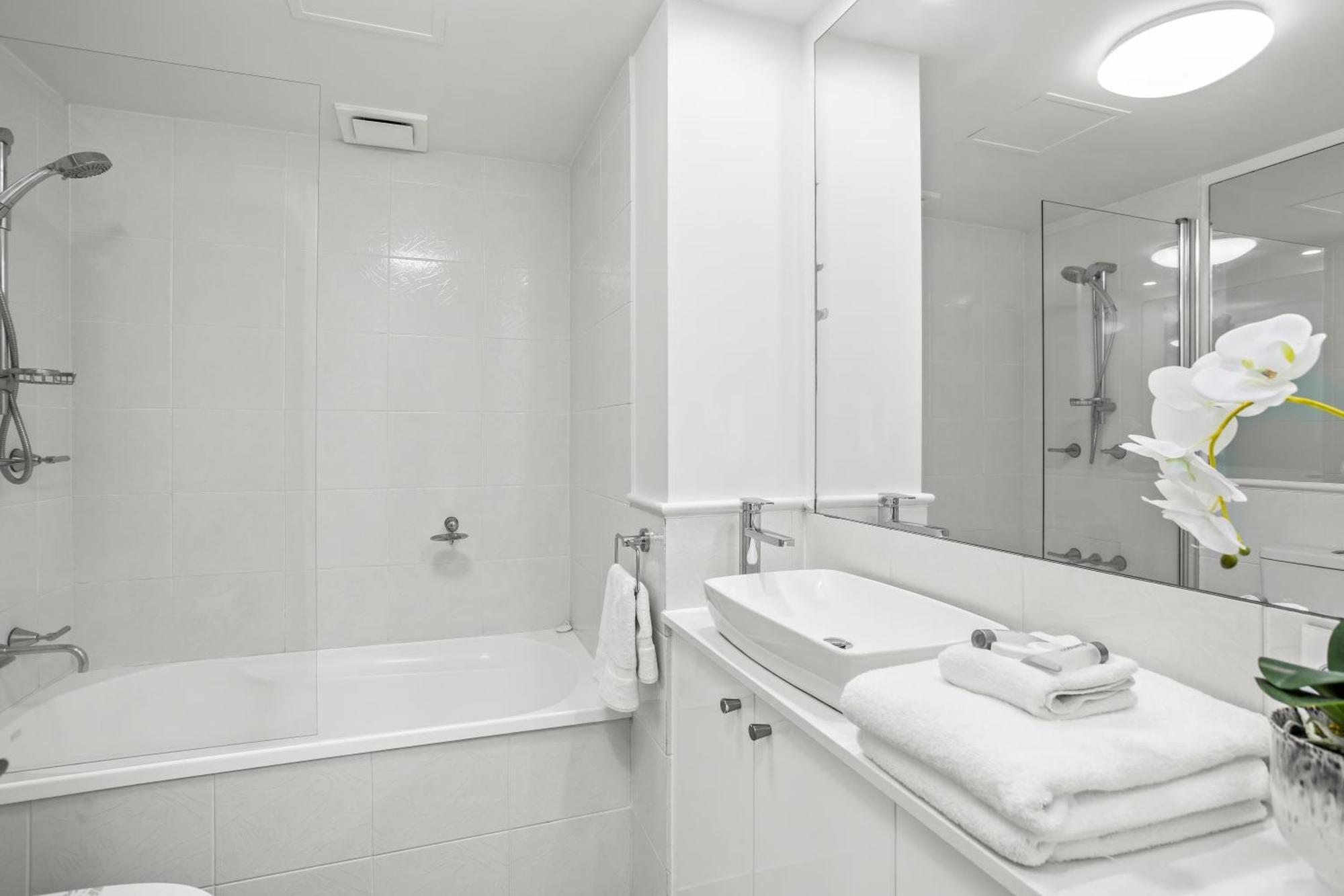 Two Bedroom Superior Ocean View Apartment