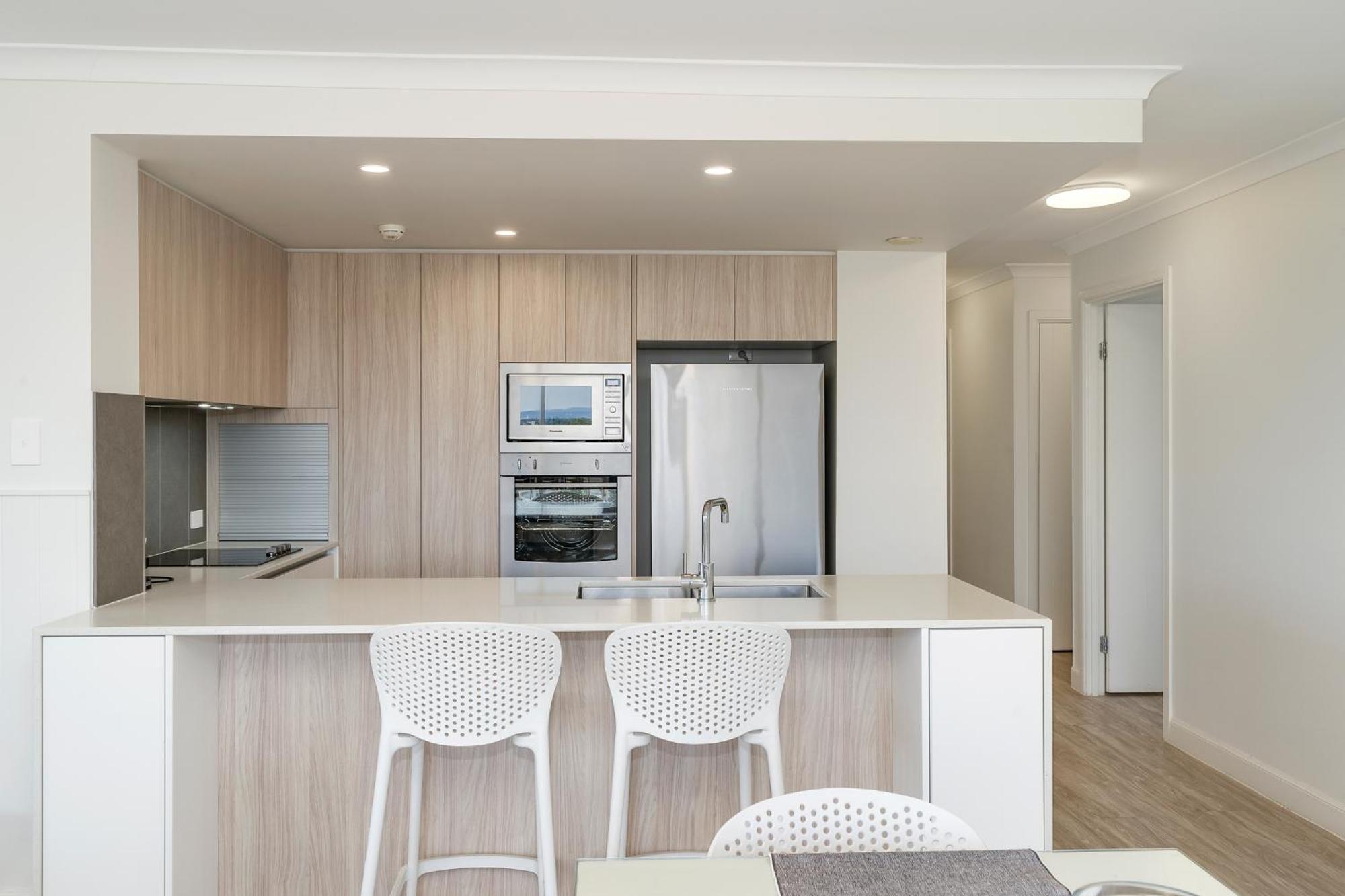 Three Bedroom Superior Ocean View Apartment