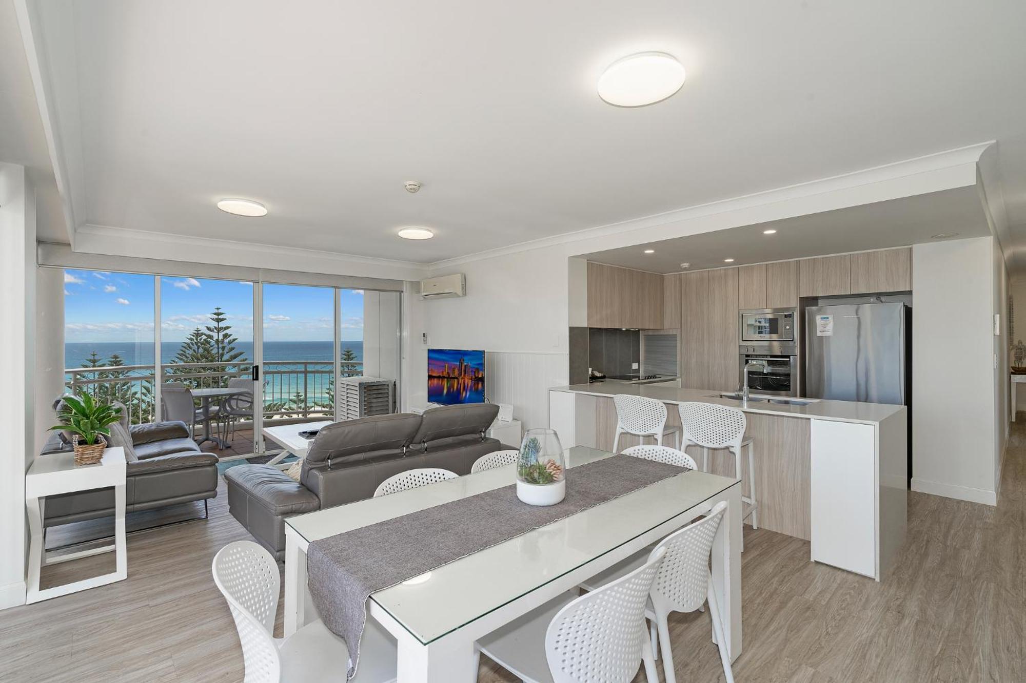 Three Bedroom Superior Ocean View Apartment