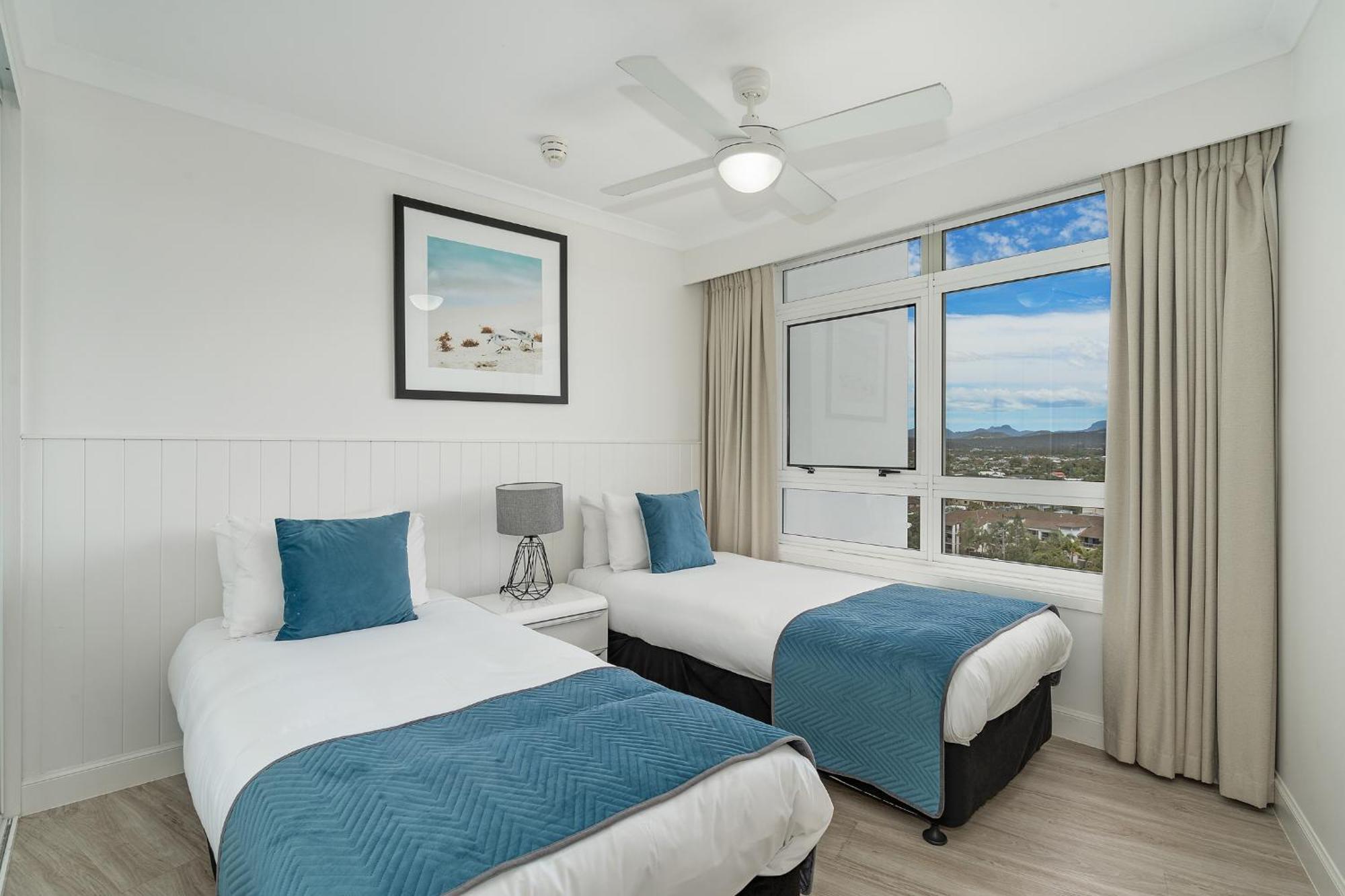 Three Bedroom Superior Ocean View Apartment