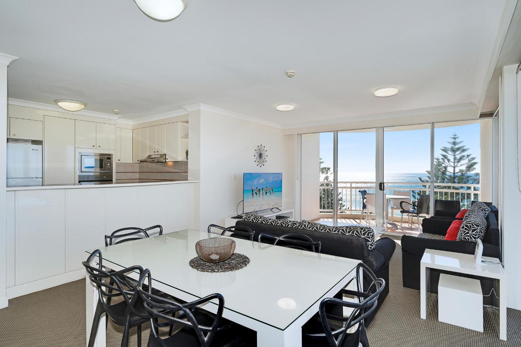 Two Bedroom Superior Ocean View Apartment – No Air Conditioning