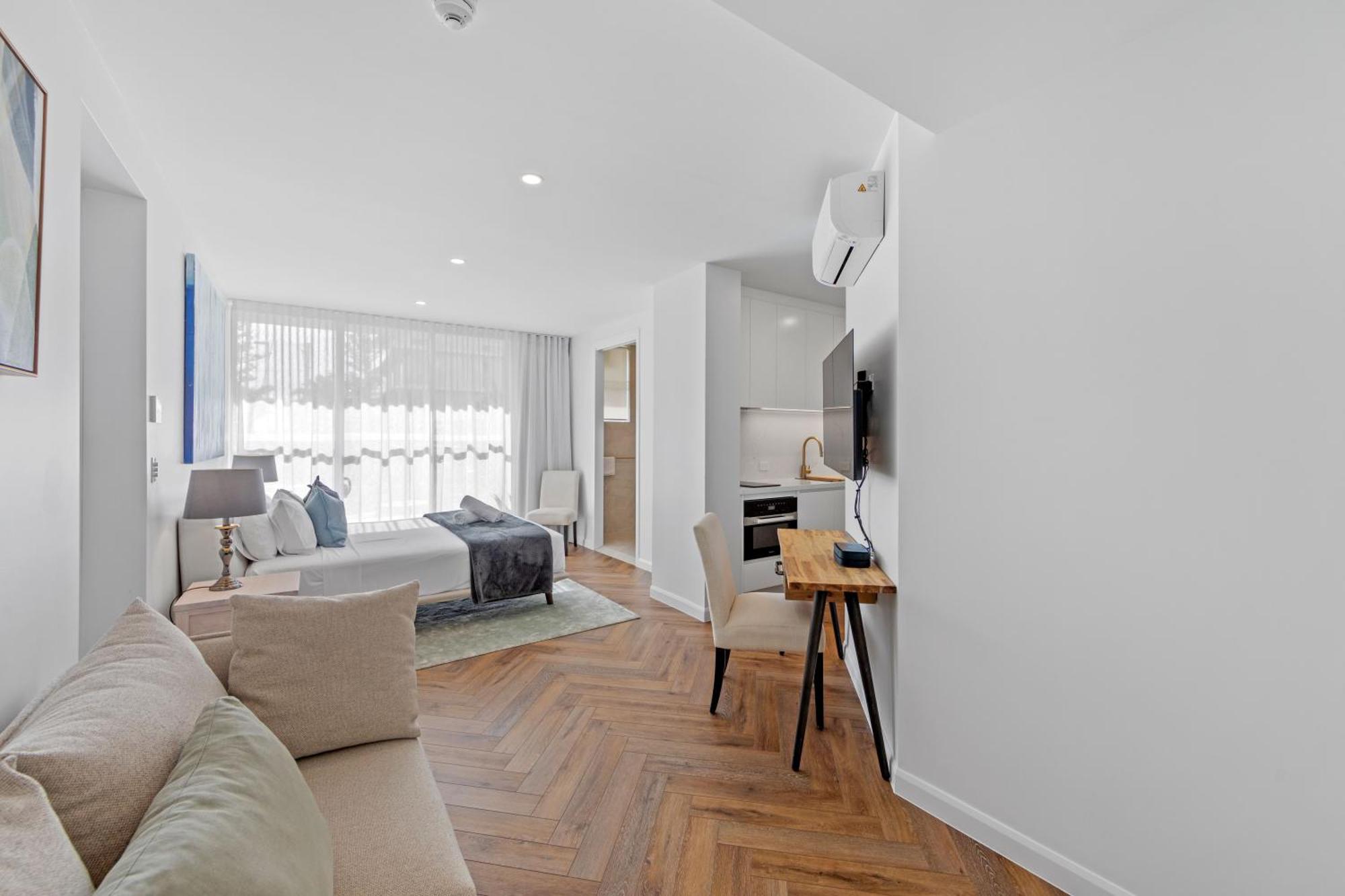 3 Bedroom Garden Beach View Deluxe Apartment