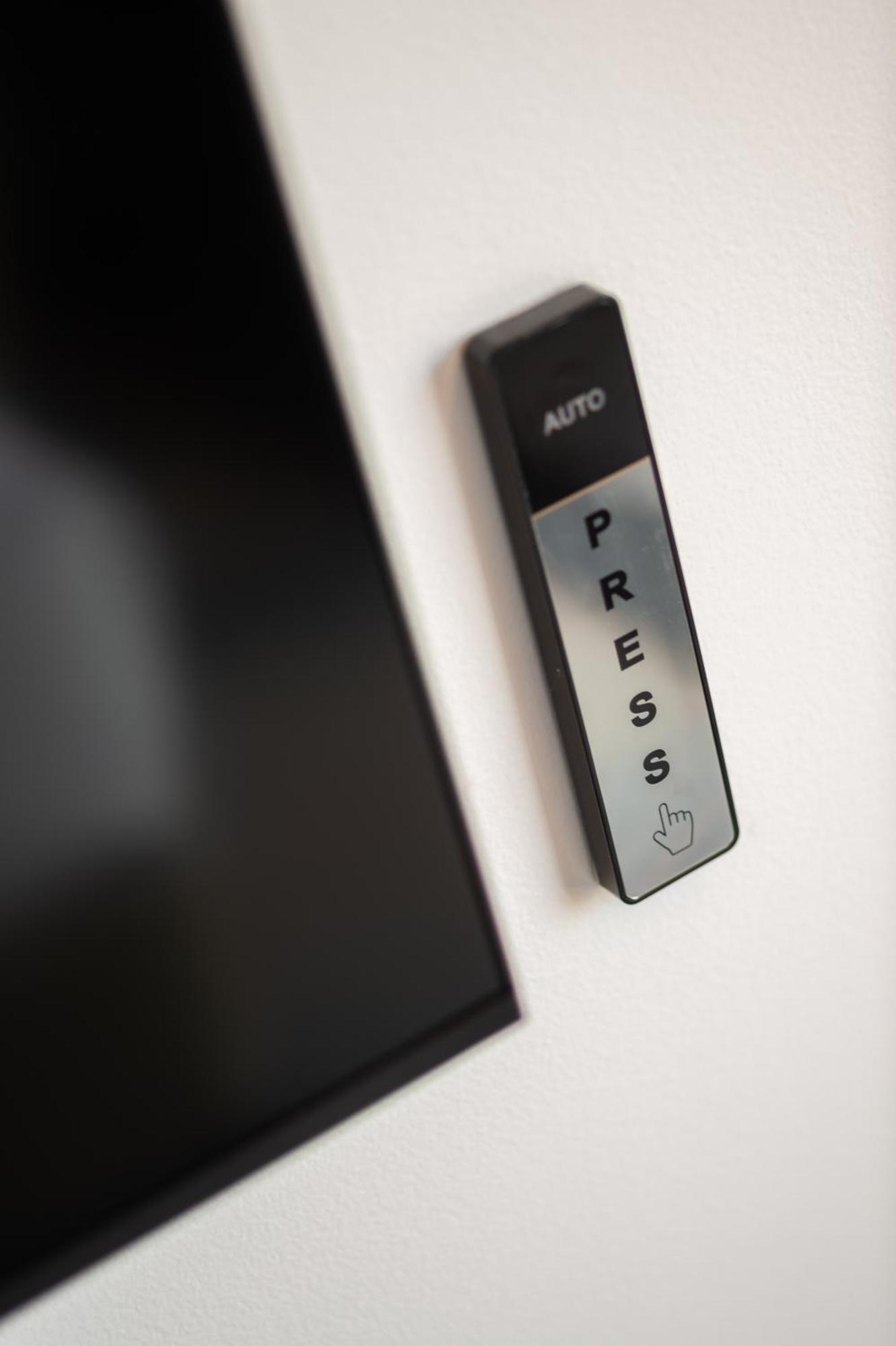 Executive King Accessible Includes Executive Lounge Access