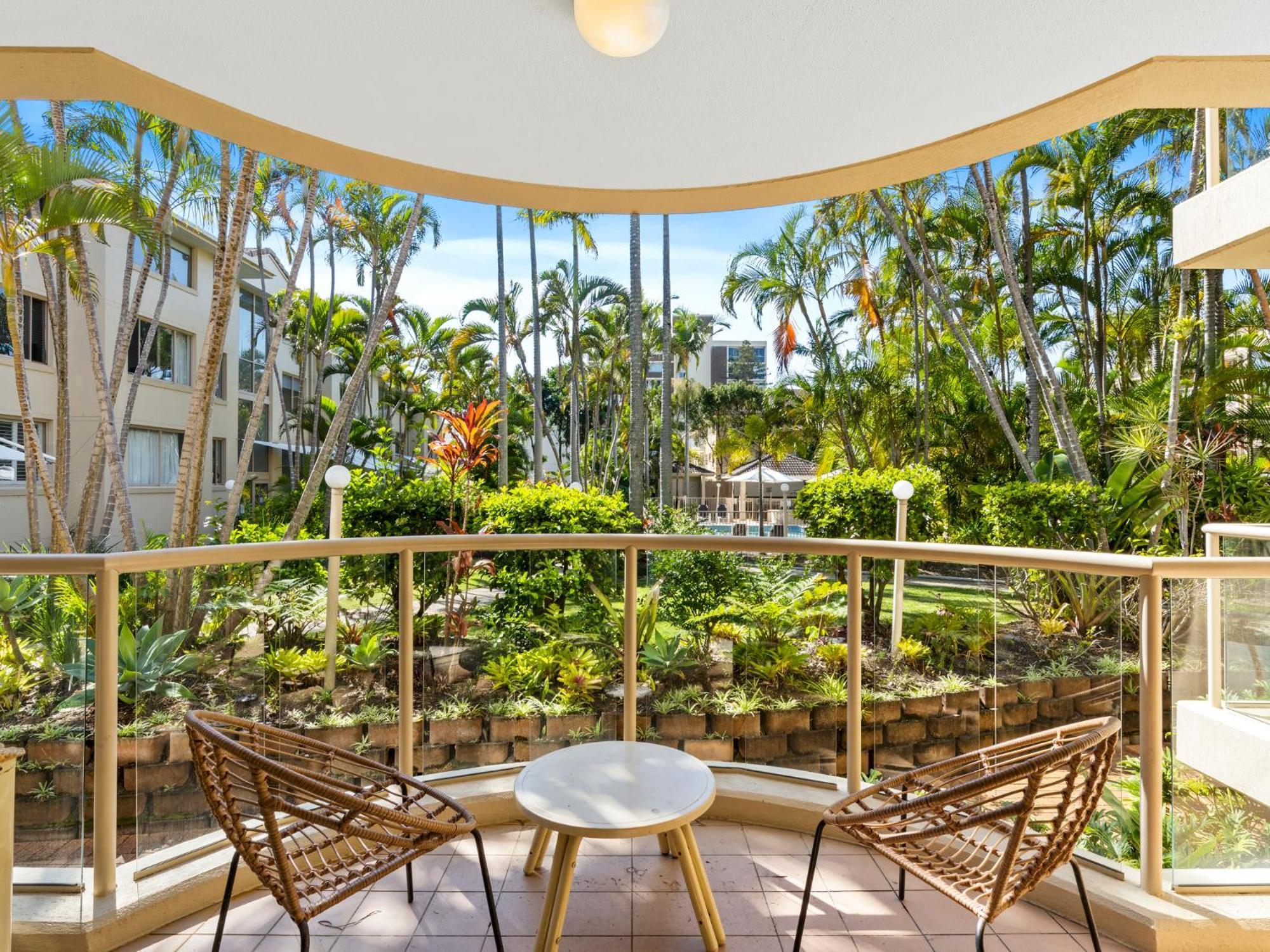 Deluxe Two-Bedroom Apartment with Garden View,1612959583:JPEG