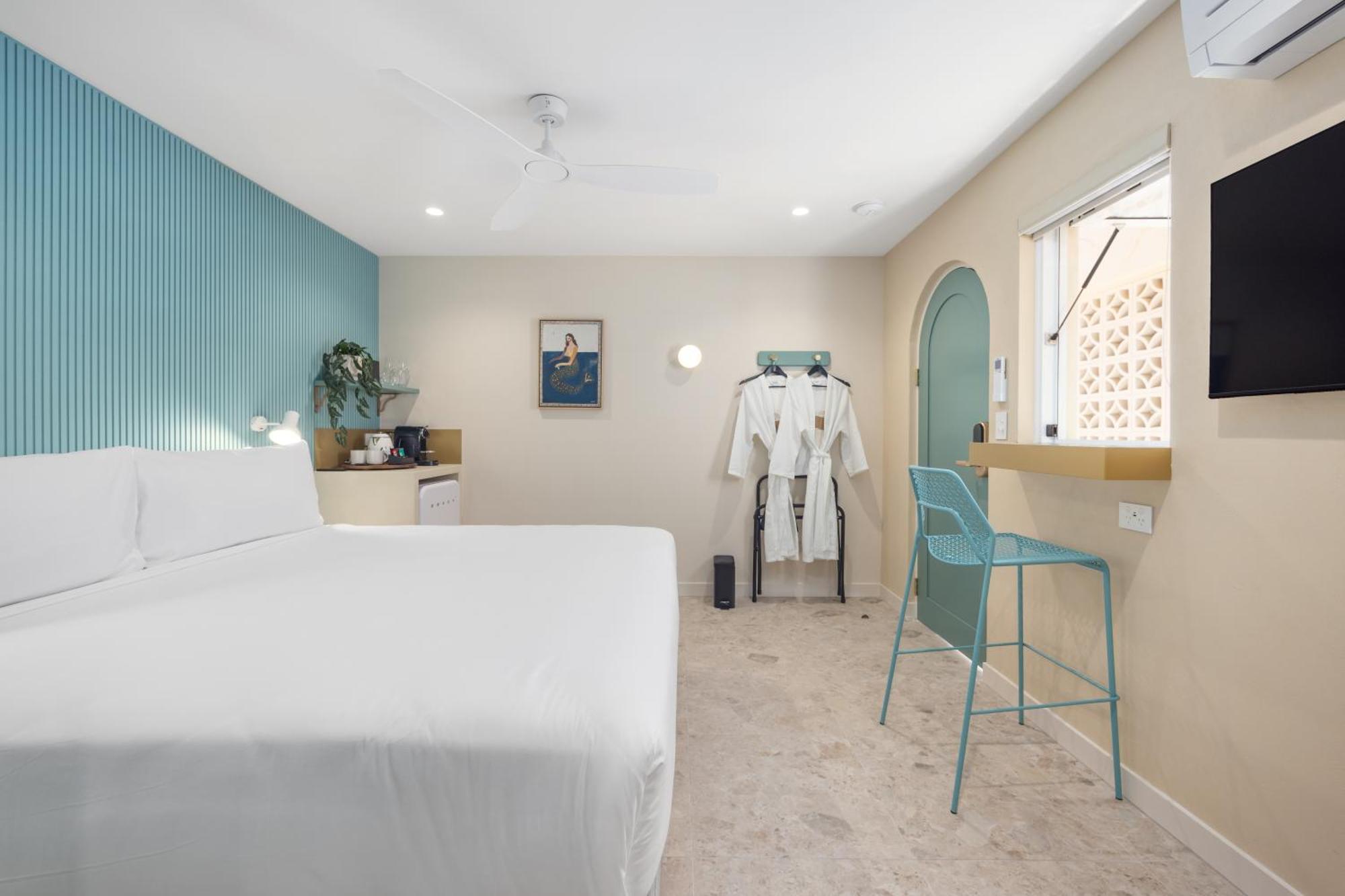 Miami Mini,1635843184:JPEG