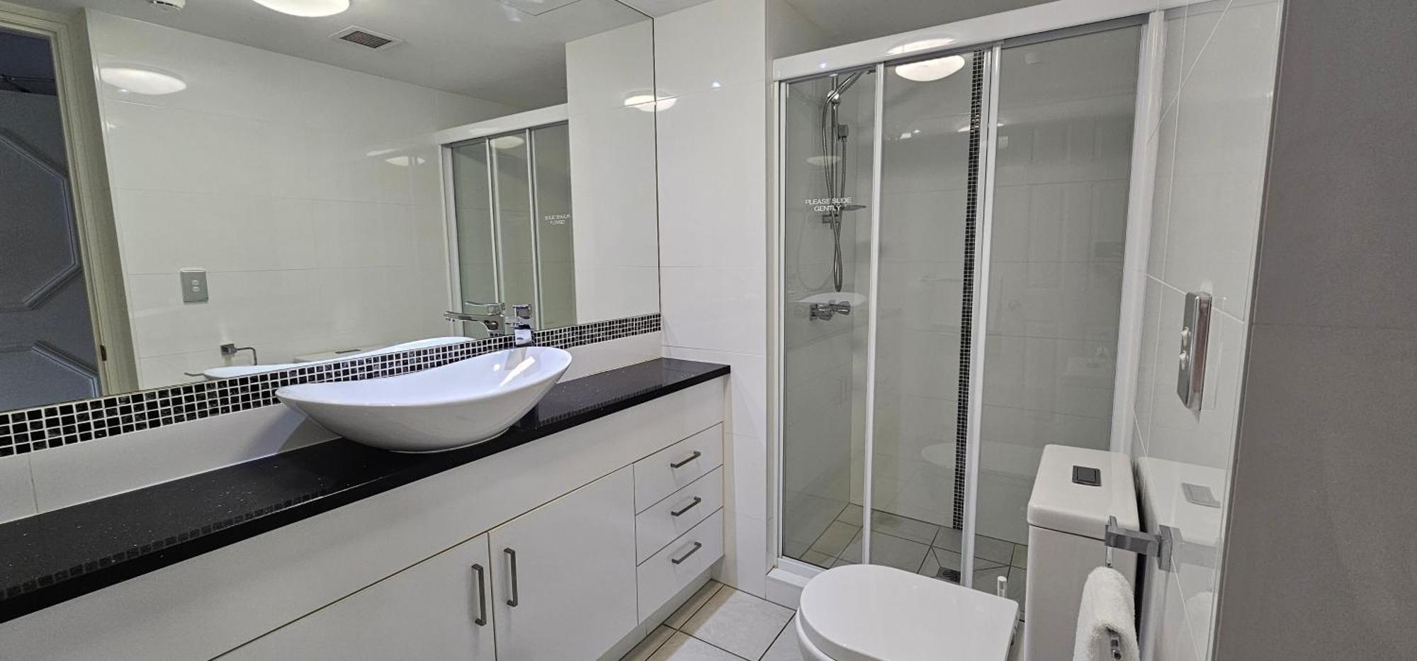 Two-Bedroom Apartment Two Bathrooms