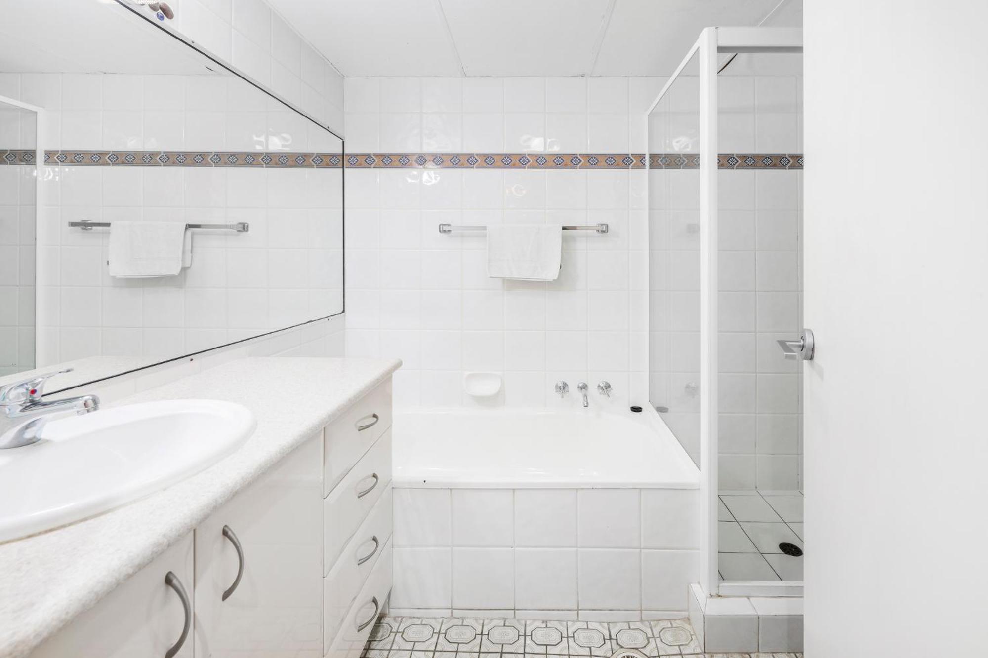 Three-Bedroom Superior Apartment