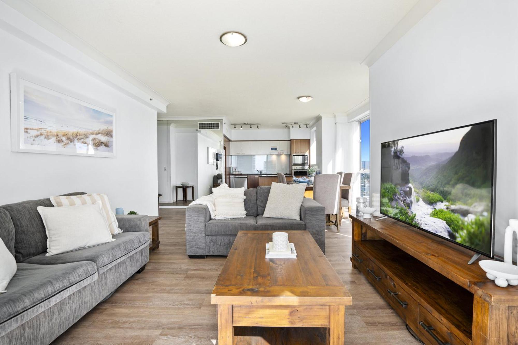 Three-Bedroom Apartment with Ocean View