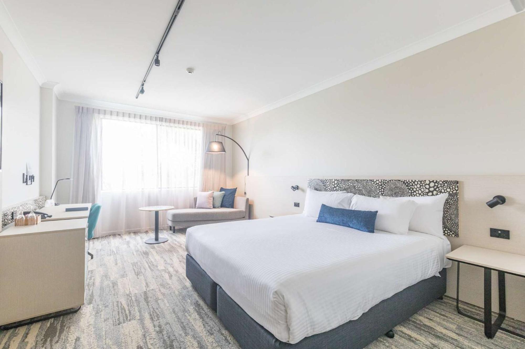 King Room with Roll-In Shower - Disability Access