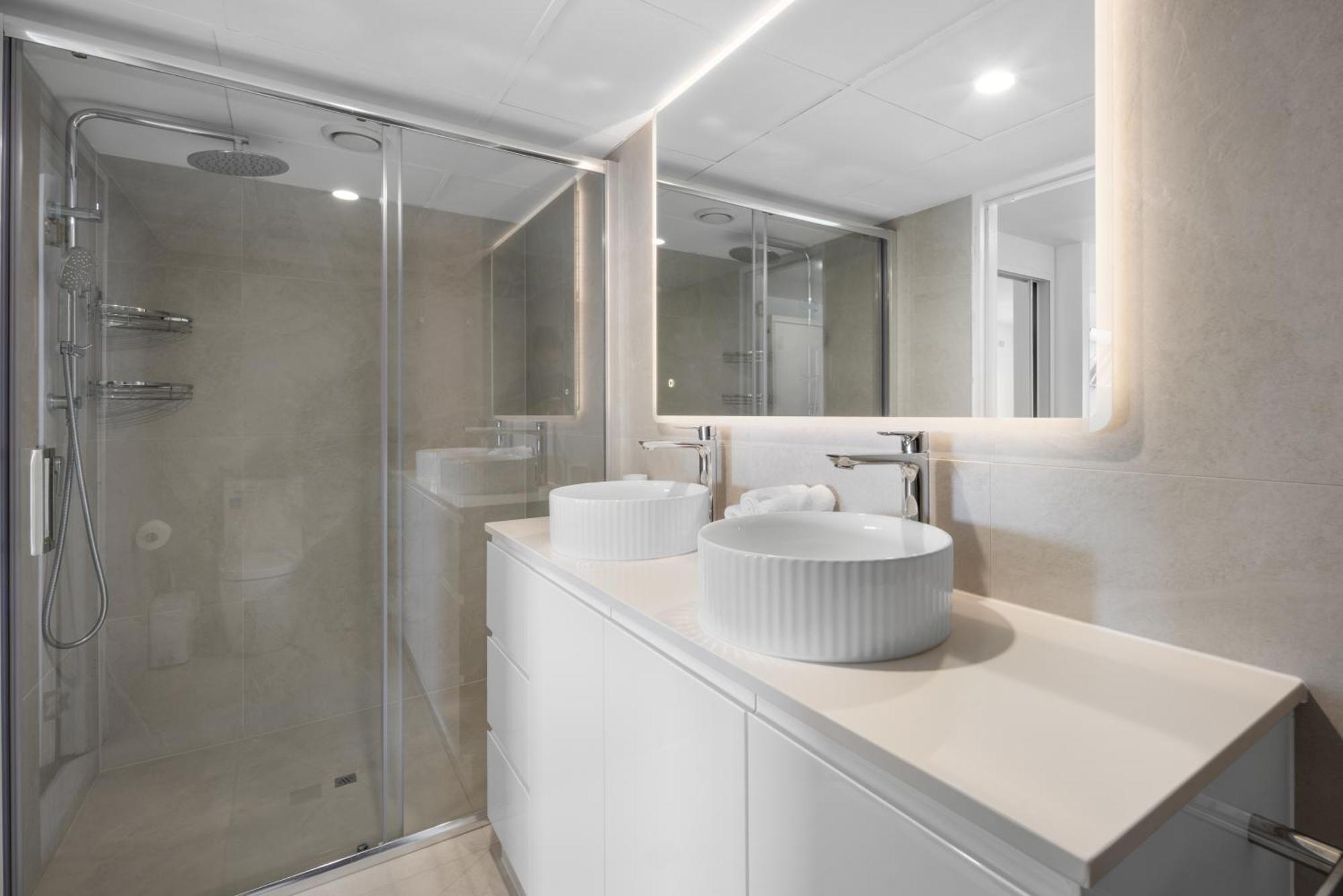Two-Bedroom Deluxe Apartment Ocean View
