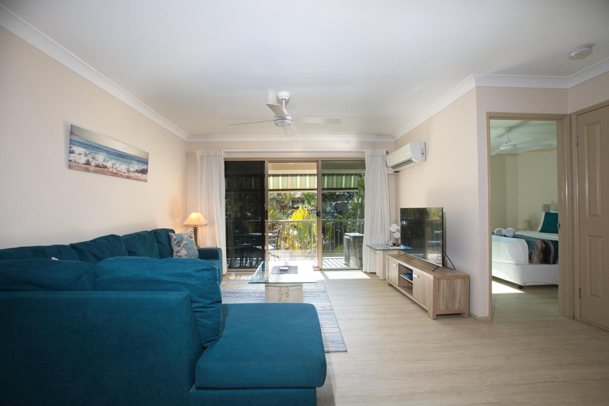 Deluxe One-Bedroom Apartment