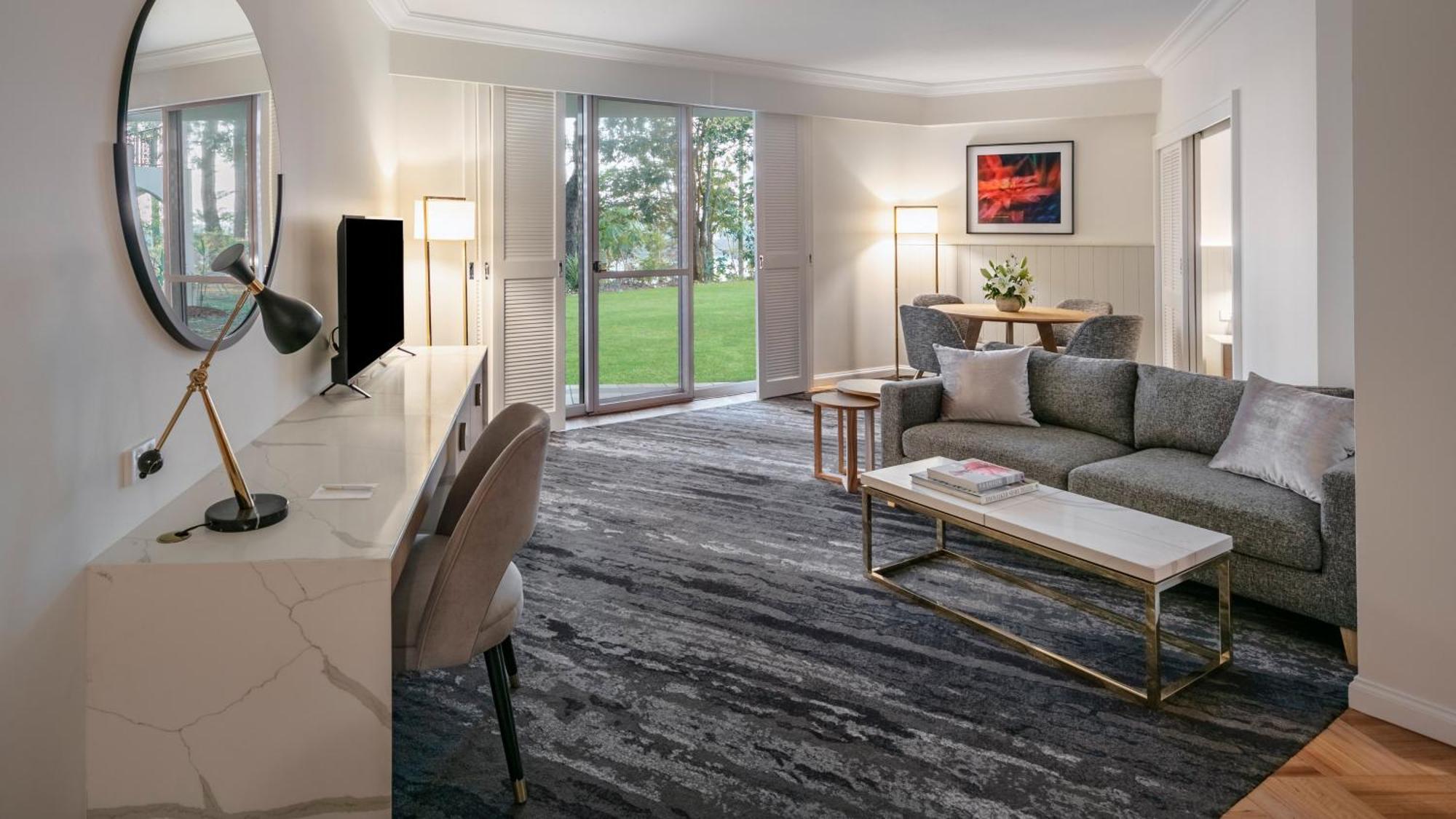 Queenslander Suite Club Lounge Access