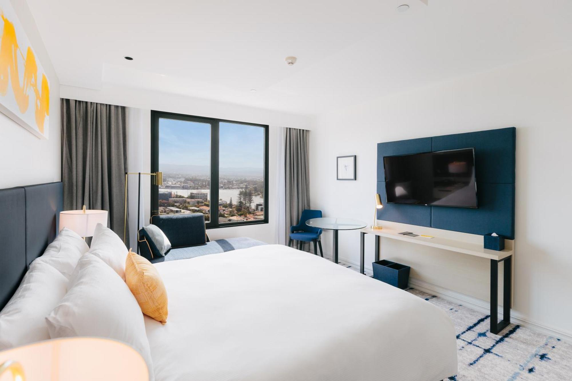 Premium King Room Mountain View