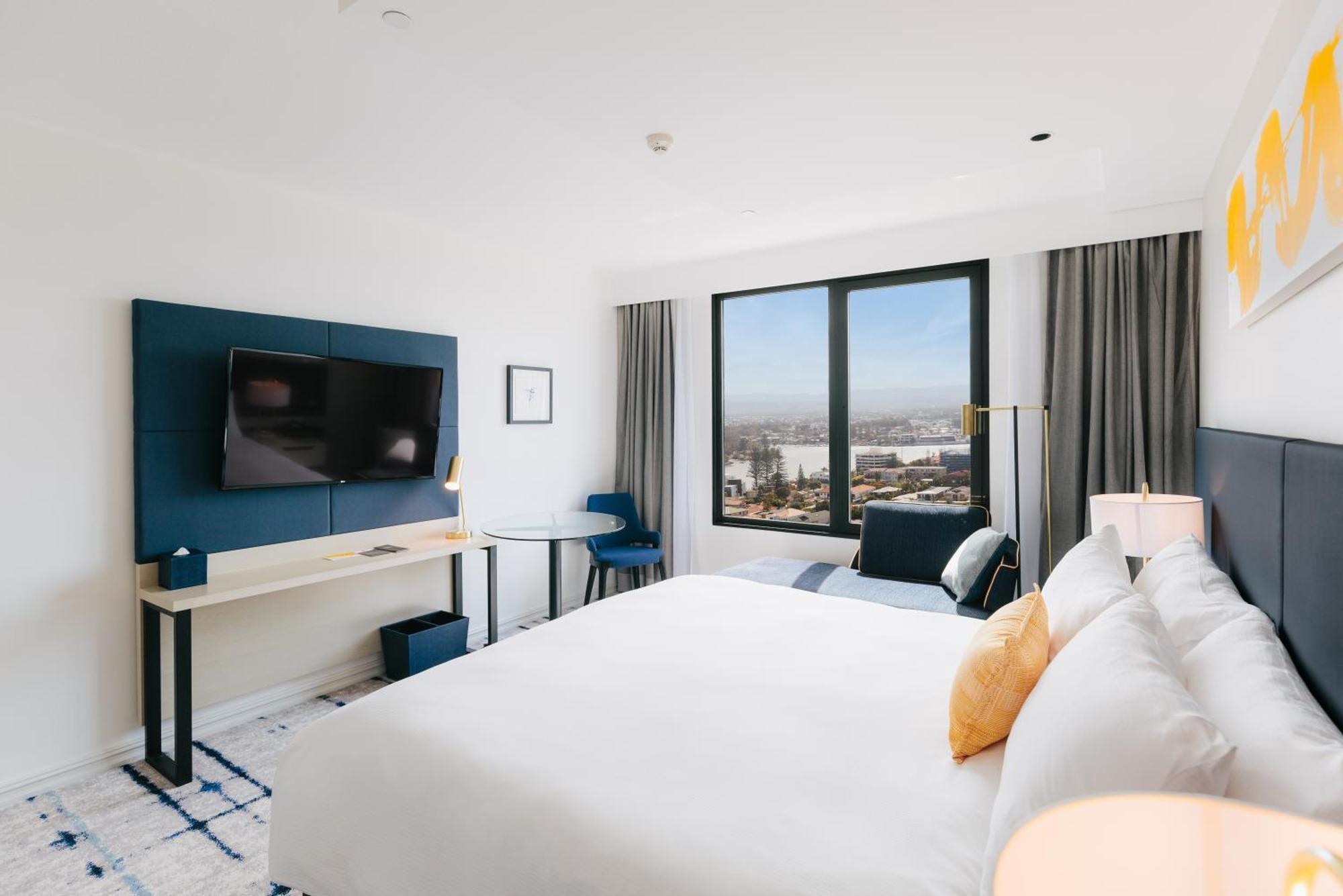 Premium King Room Mountain View