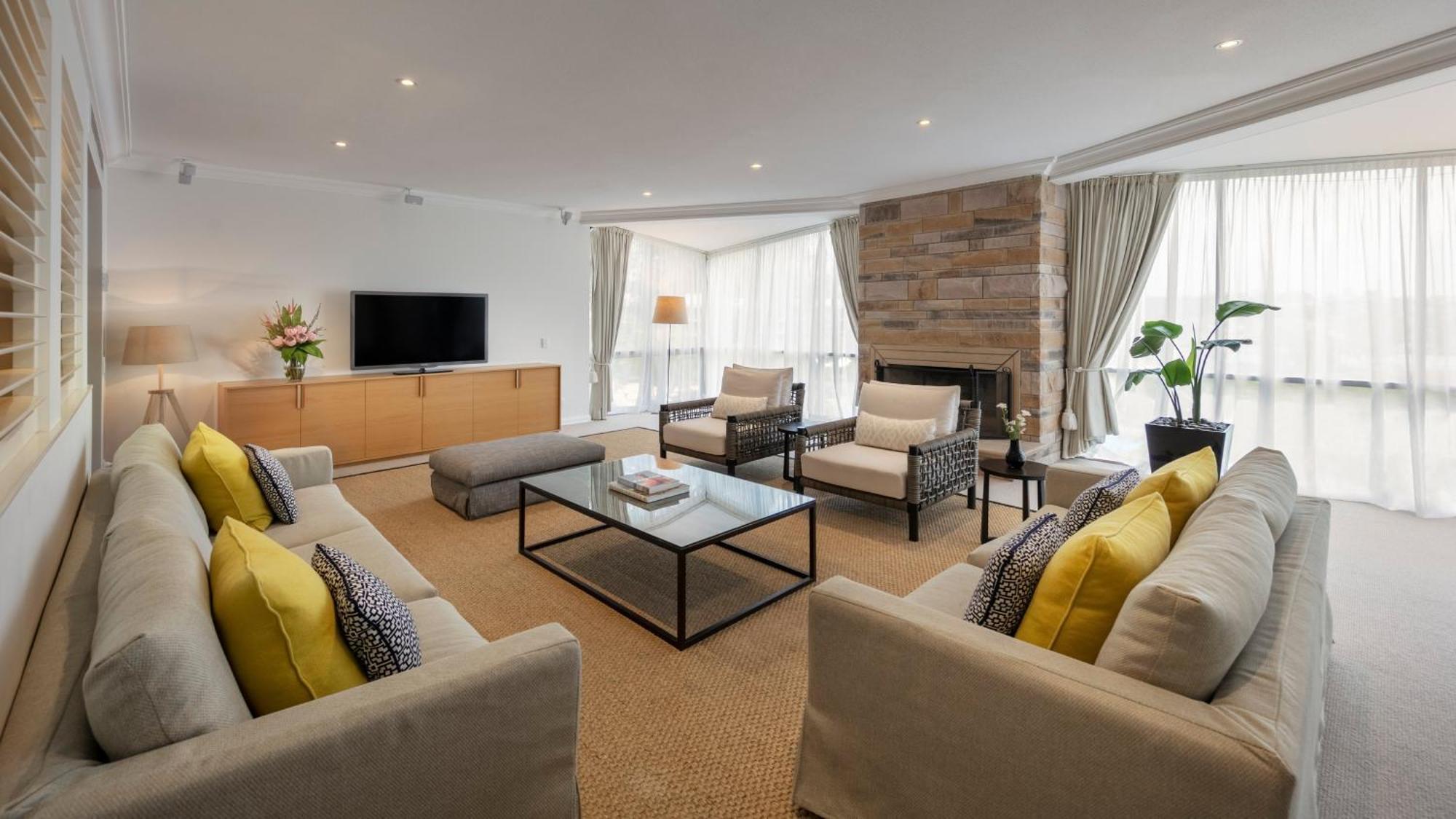 Manor Suite