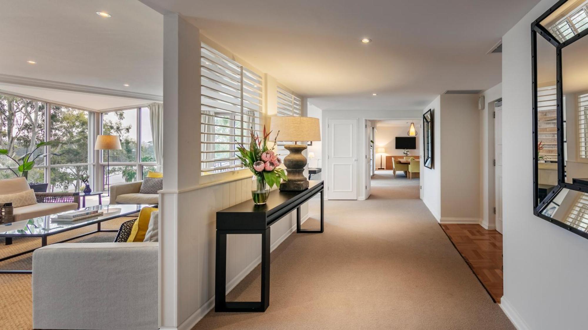 Manor Suite