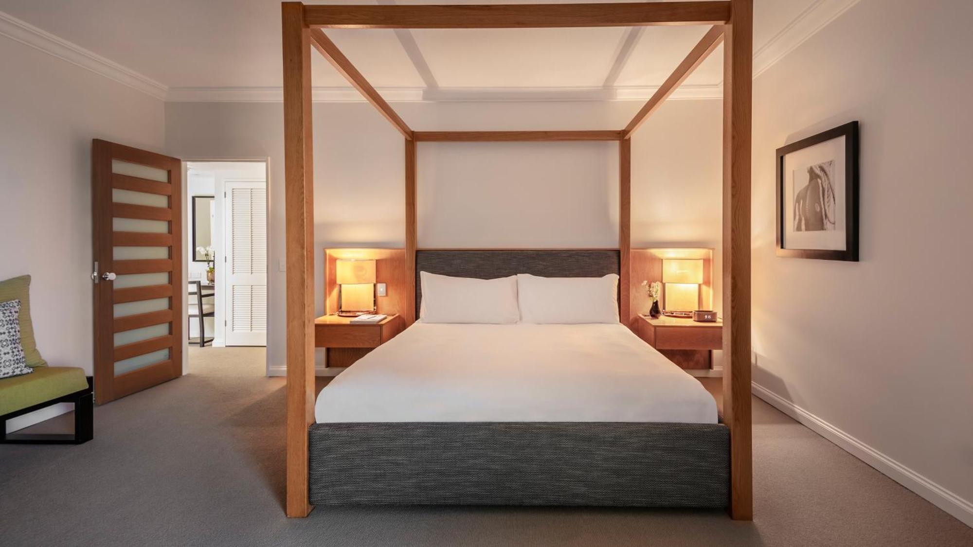 Manor Suite