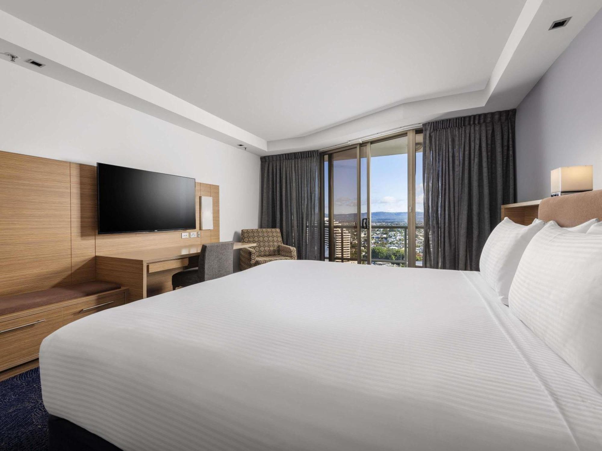 Superior King Room Hinterland View One King Bed