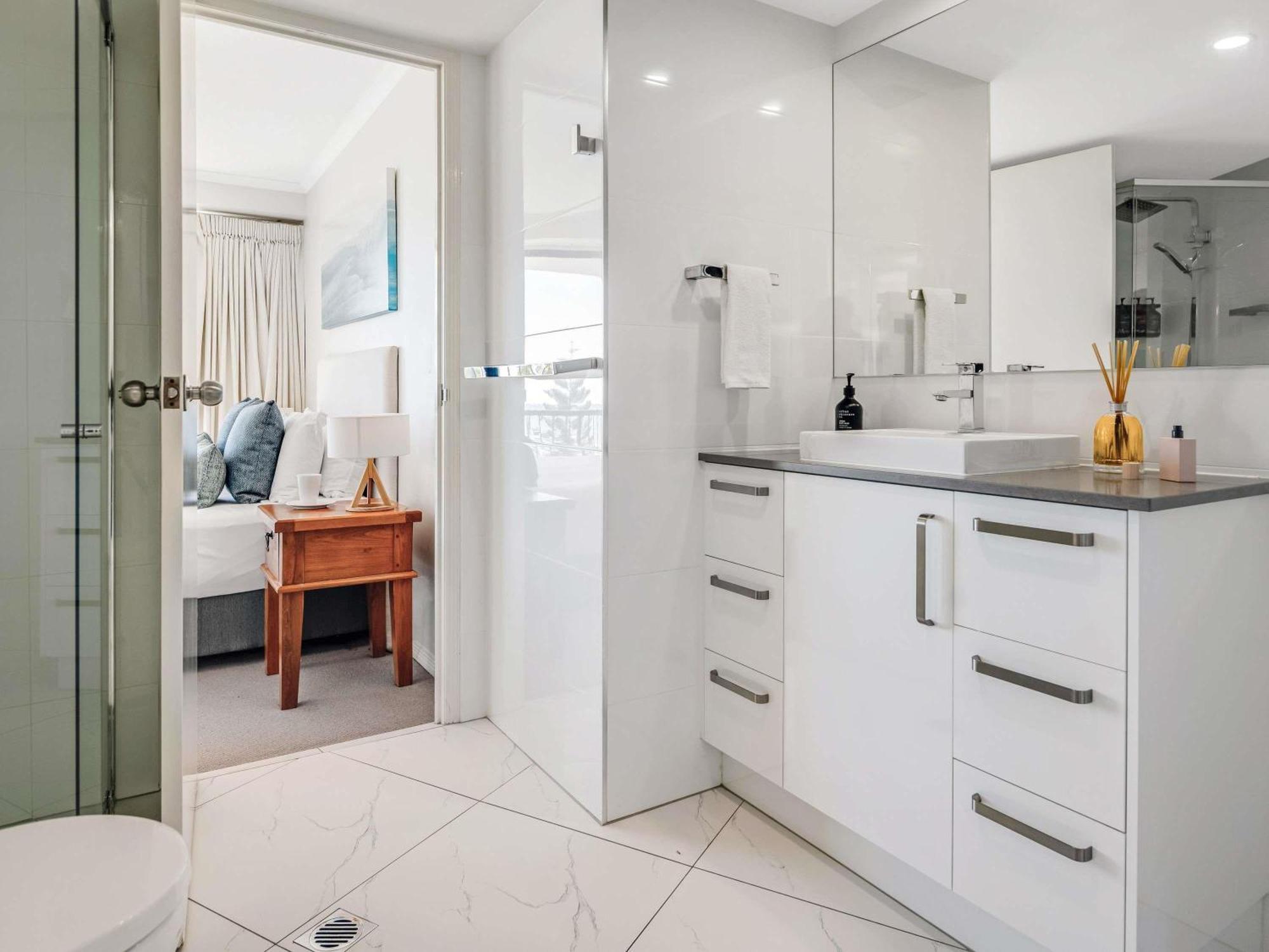 One-Bedroom Apartment Ocean View