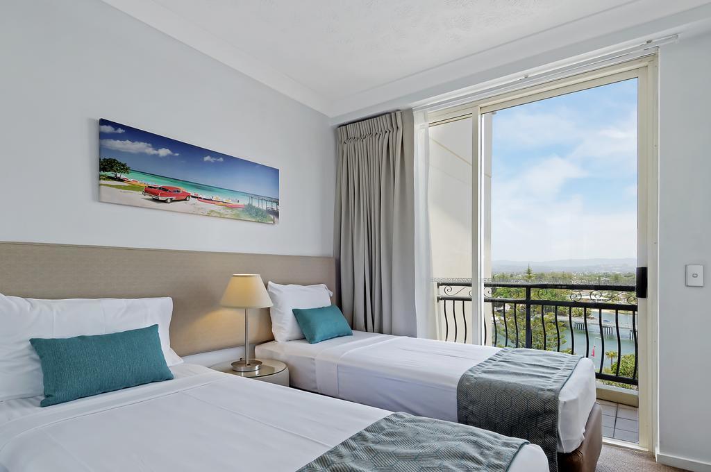 Two-Bedroom Apartment,705559318:JPEG